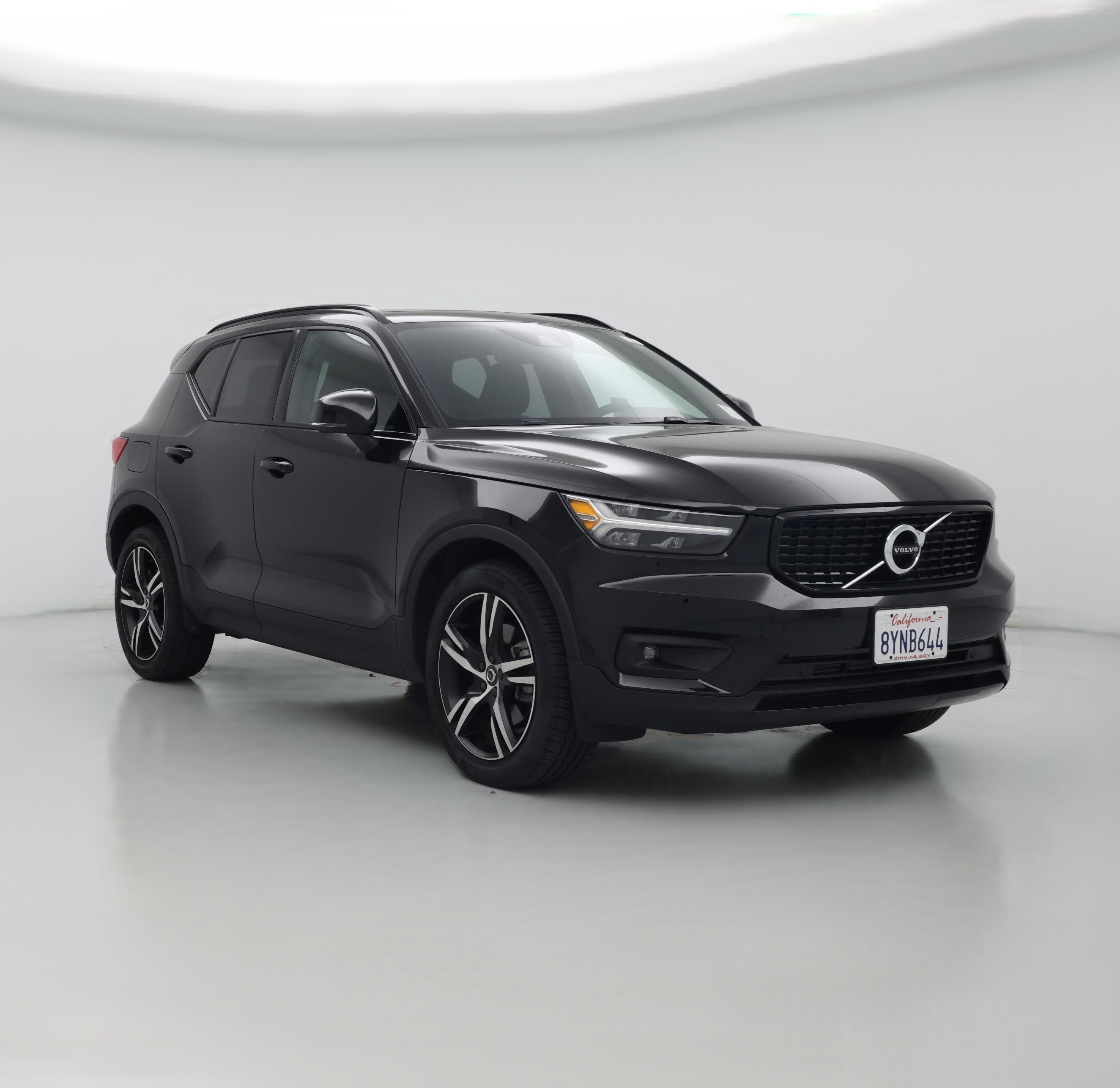 Thumbnail: 2021 Volvo XC40 - 1
