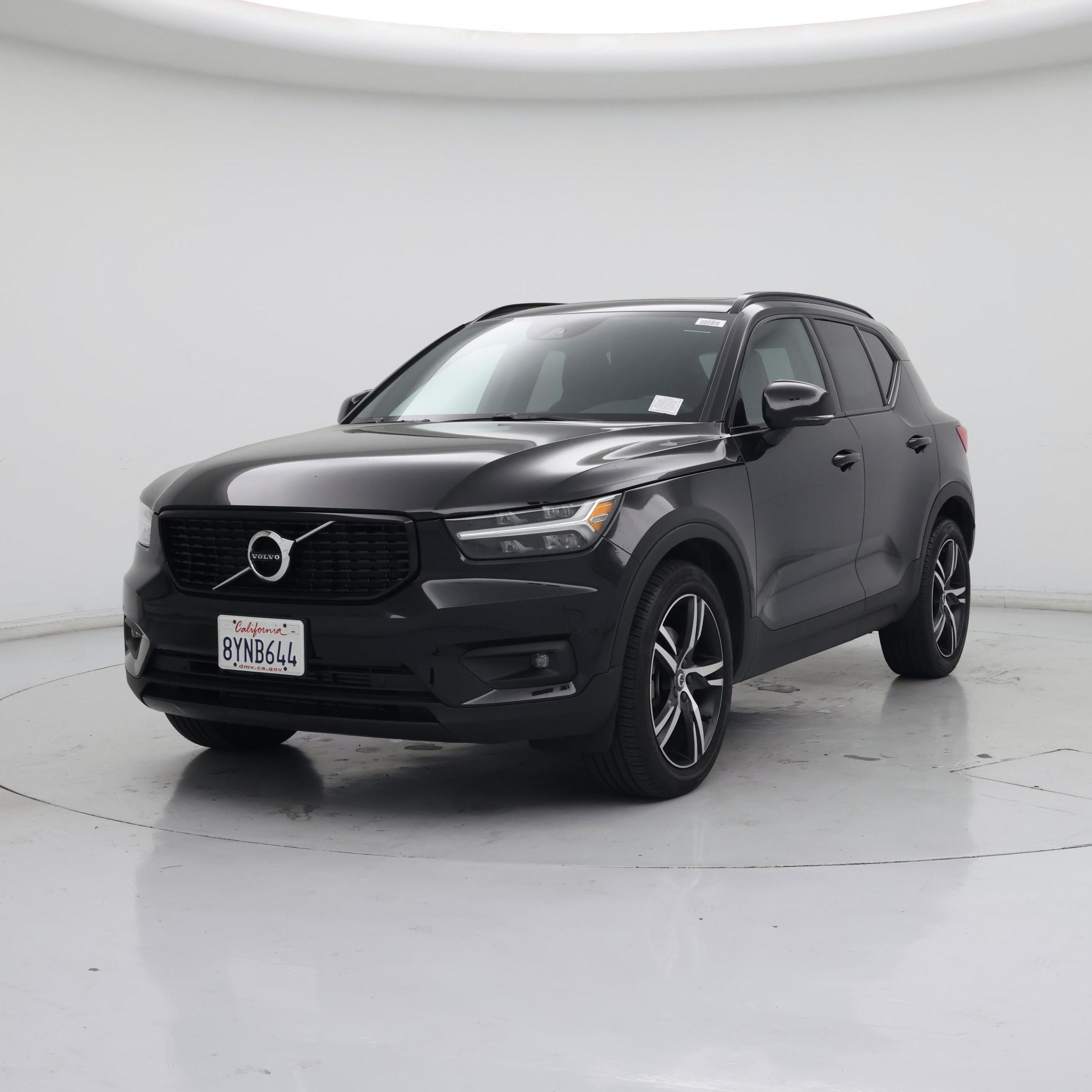 Thumbnail: 2021 Volvo XC40 - 4