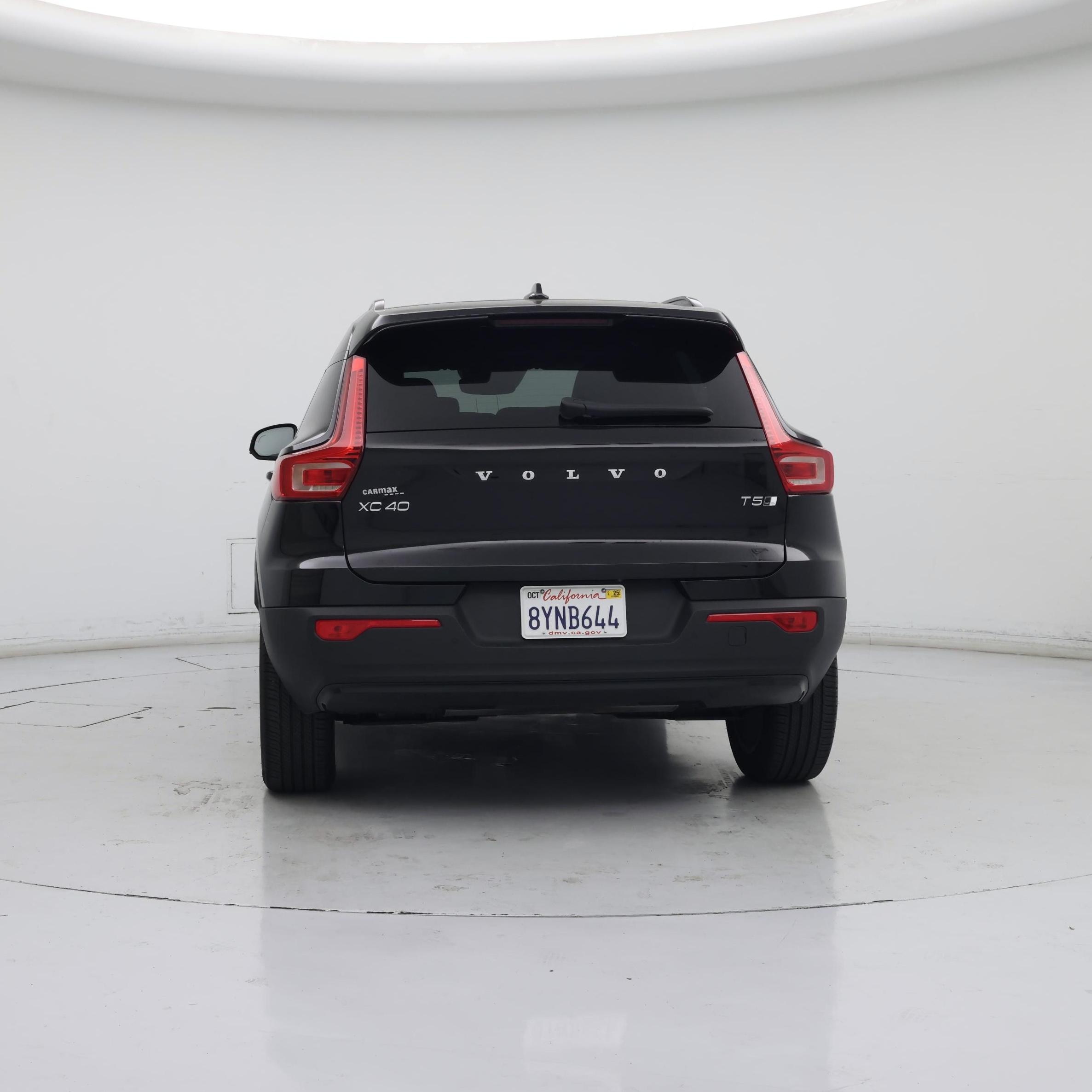 Thumbnail: 2021 Volvo XC40 - 6