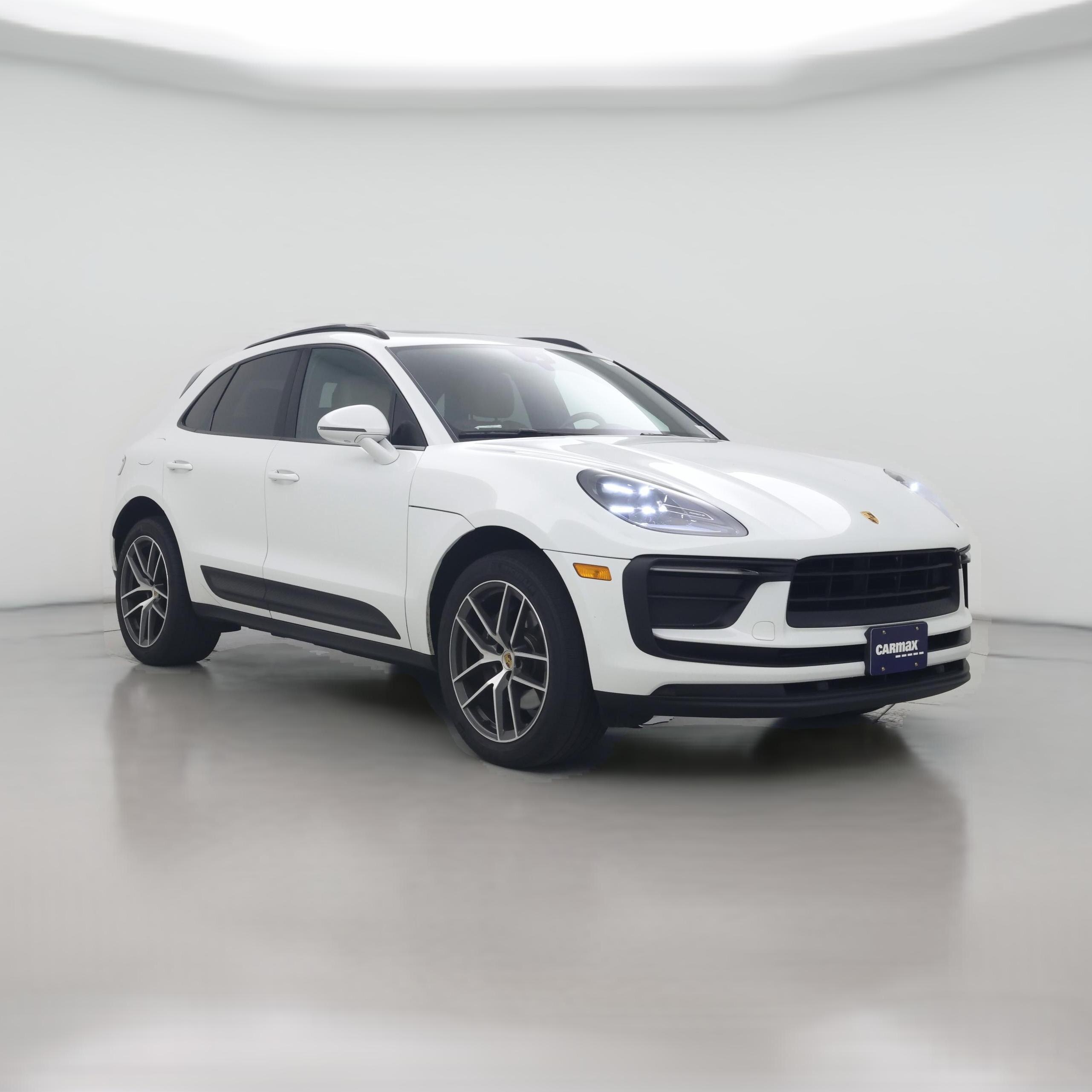 Thumbnail: 2022 Porsche Macan - 1