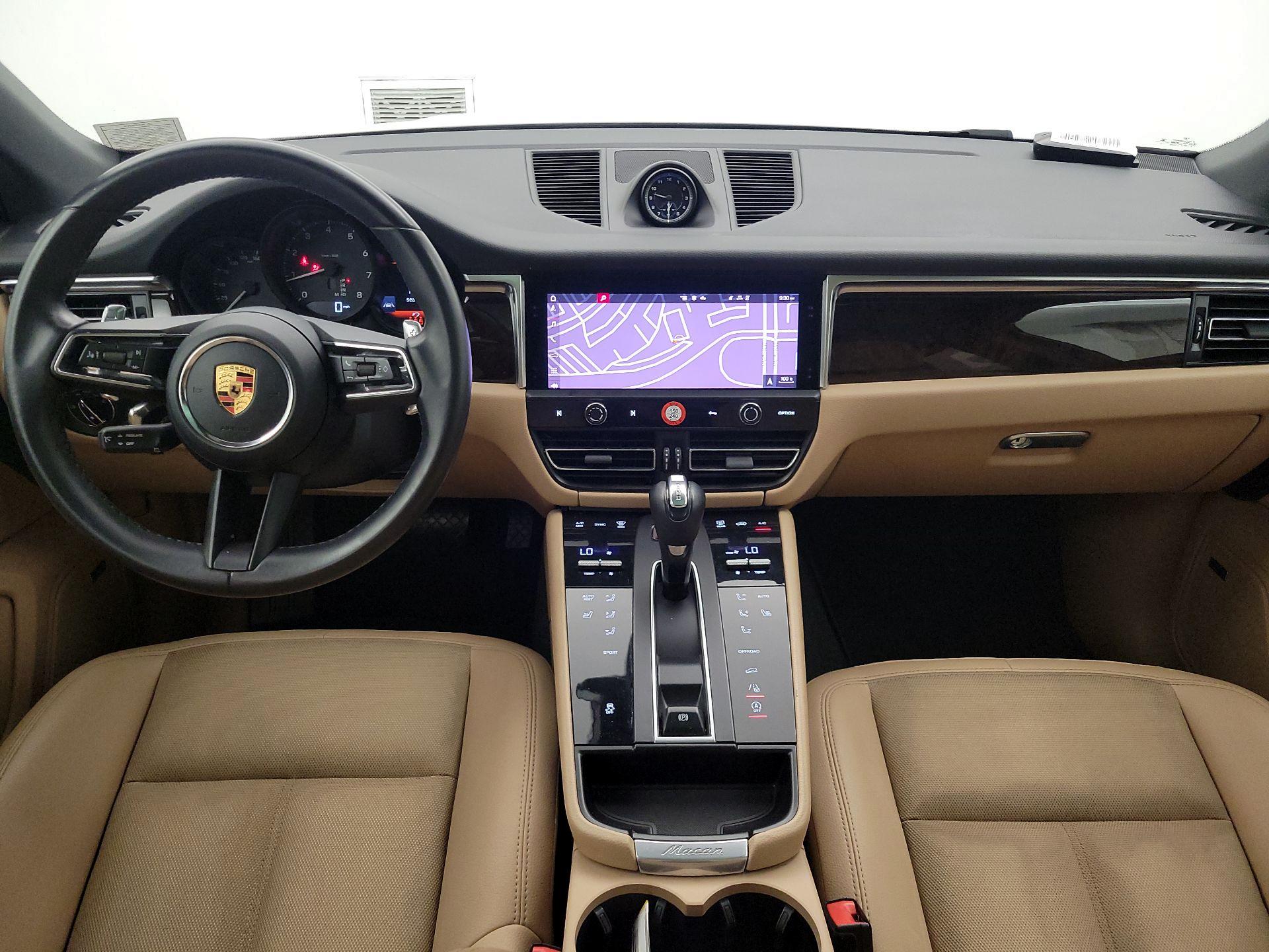 Thumbnail: 2022 Porsche Macan - 9