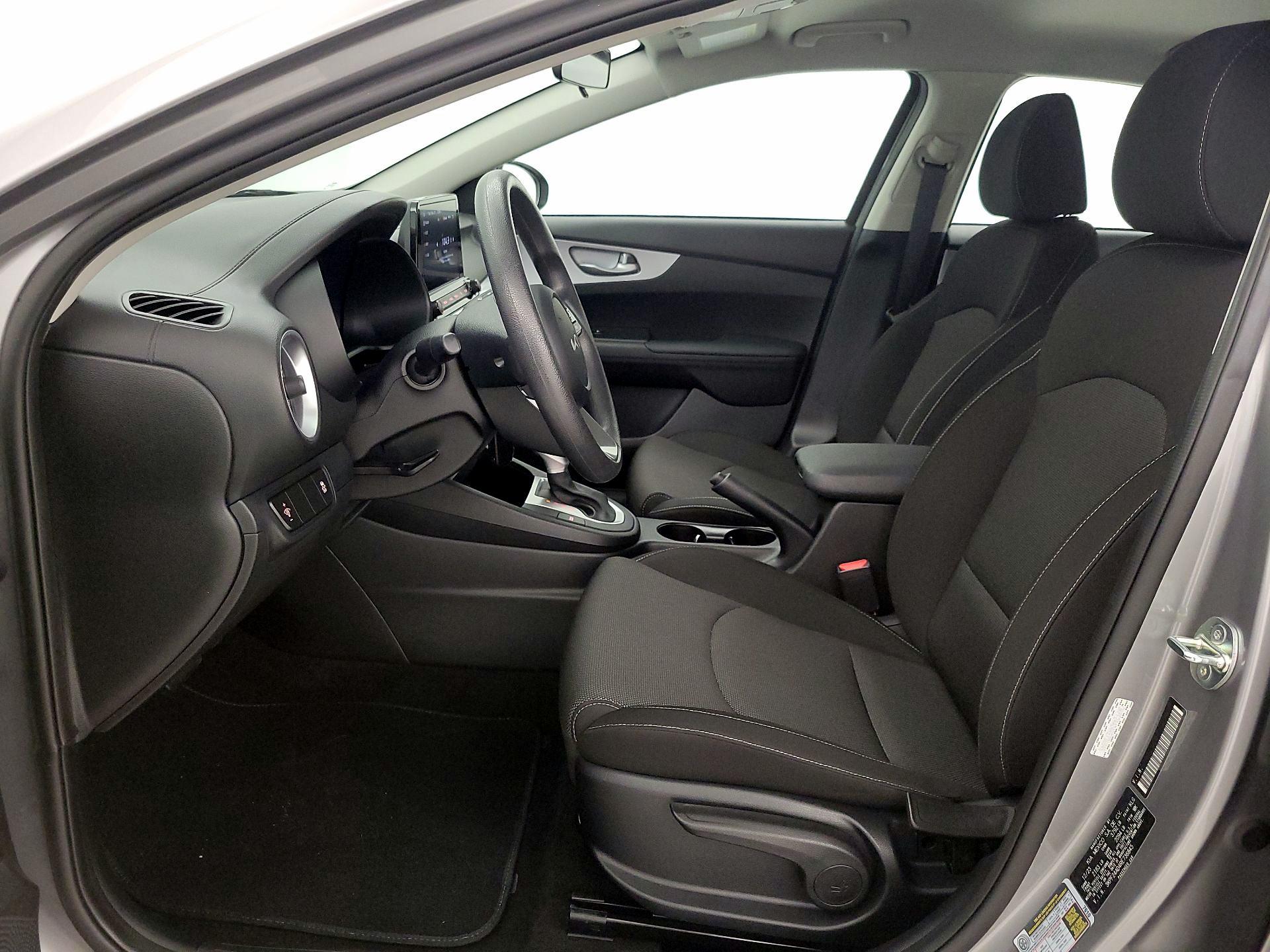 Thumbnail: 2024 Kia Forte - 11