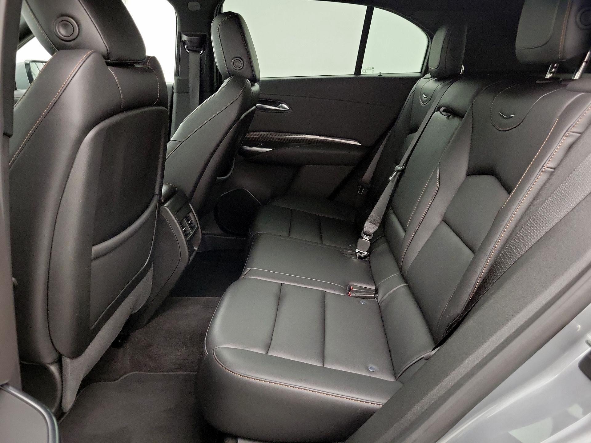 Thumbnail: 2023 Cadillac XT4 - 20