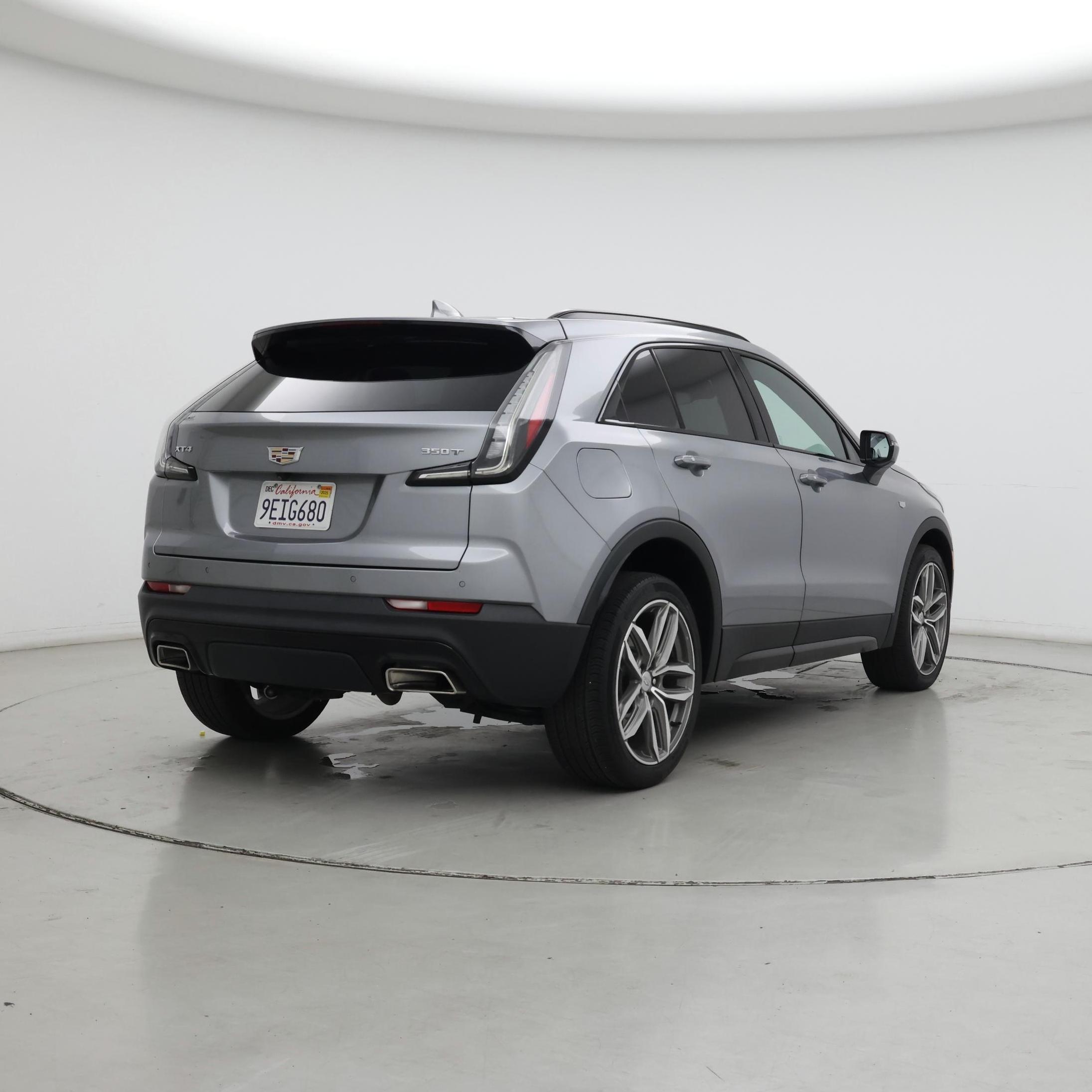 Thumbnail: 2023 Cadillac XT4 - 8