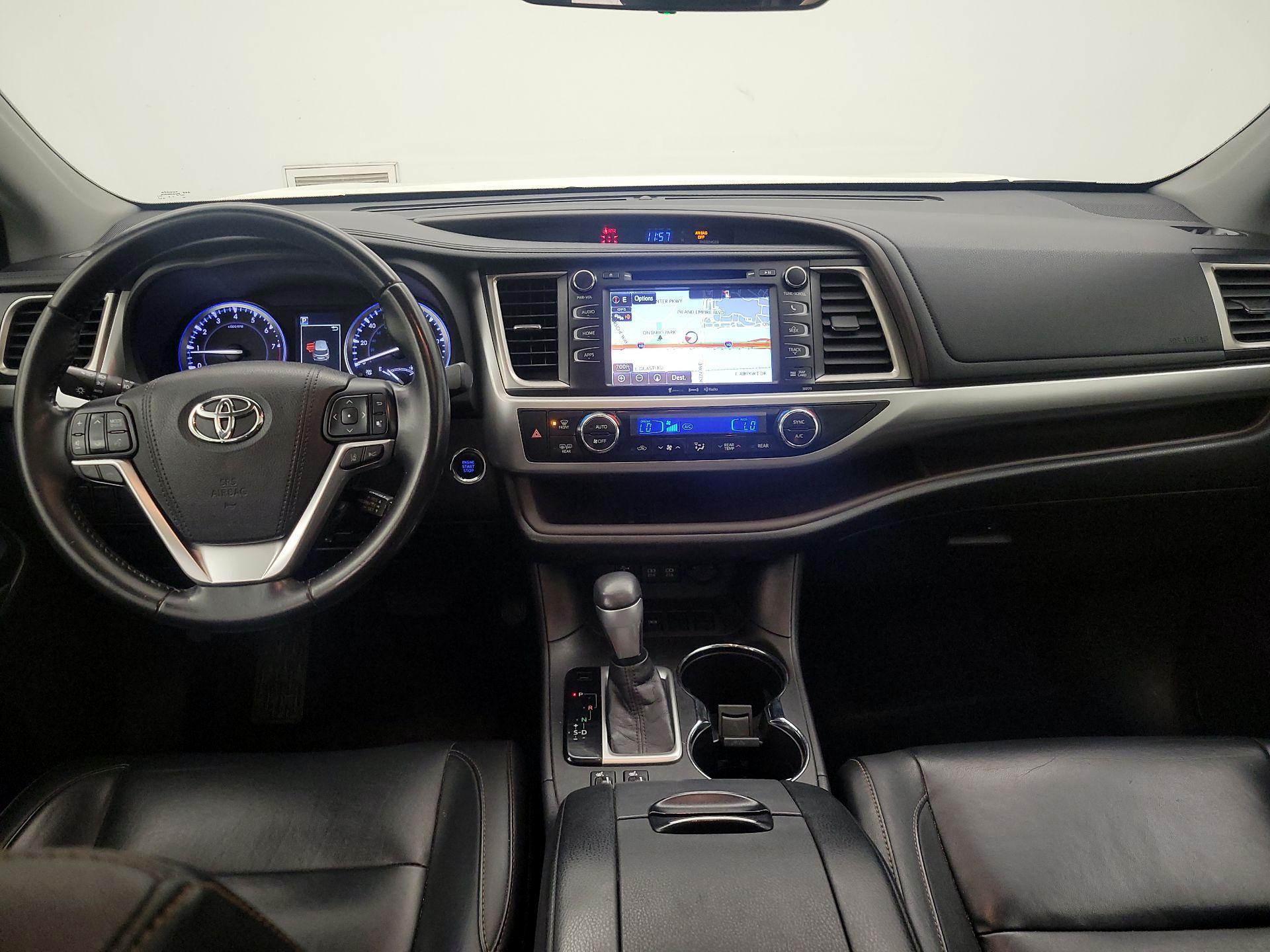 Thumbnail: 2017 Toyota Highlander - 9