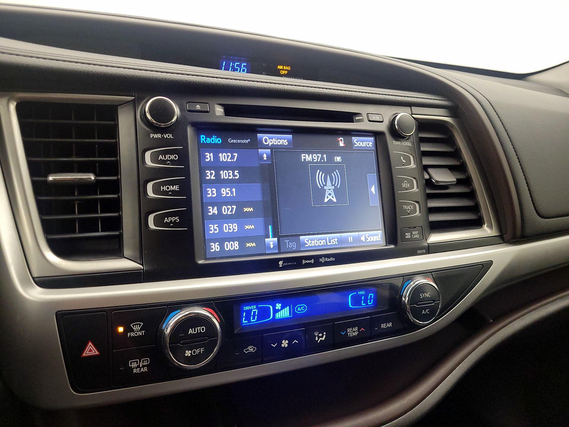 Thumbnail: 2017 Toyota Highlander - 16