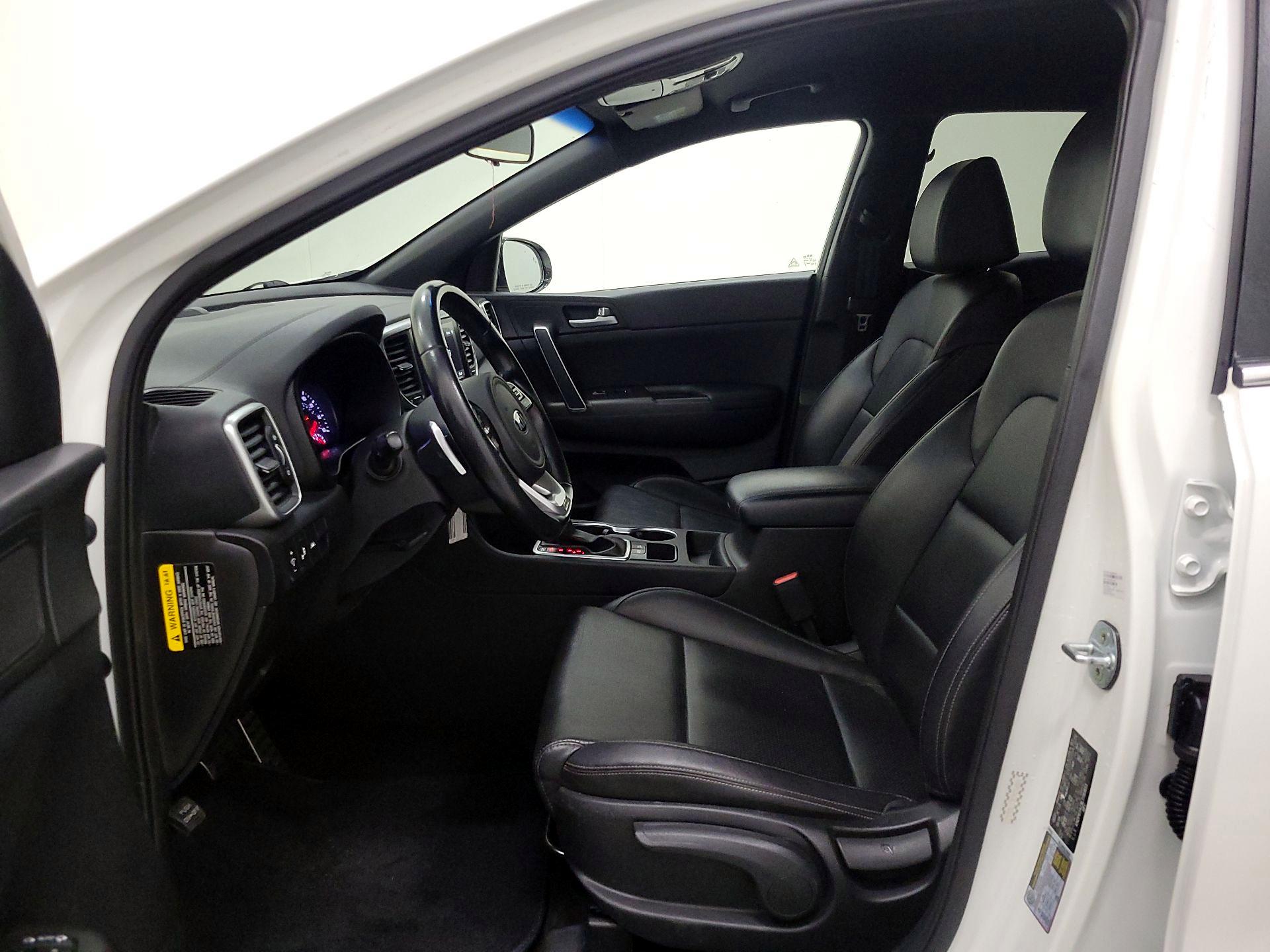 Thumbnail: 2020 Kia Sportage - 11