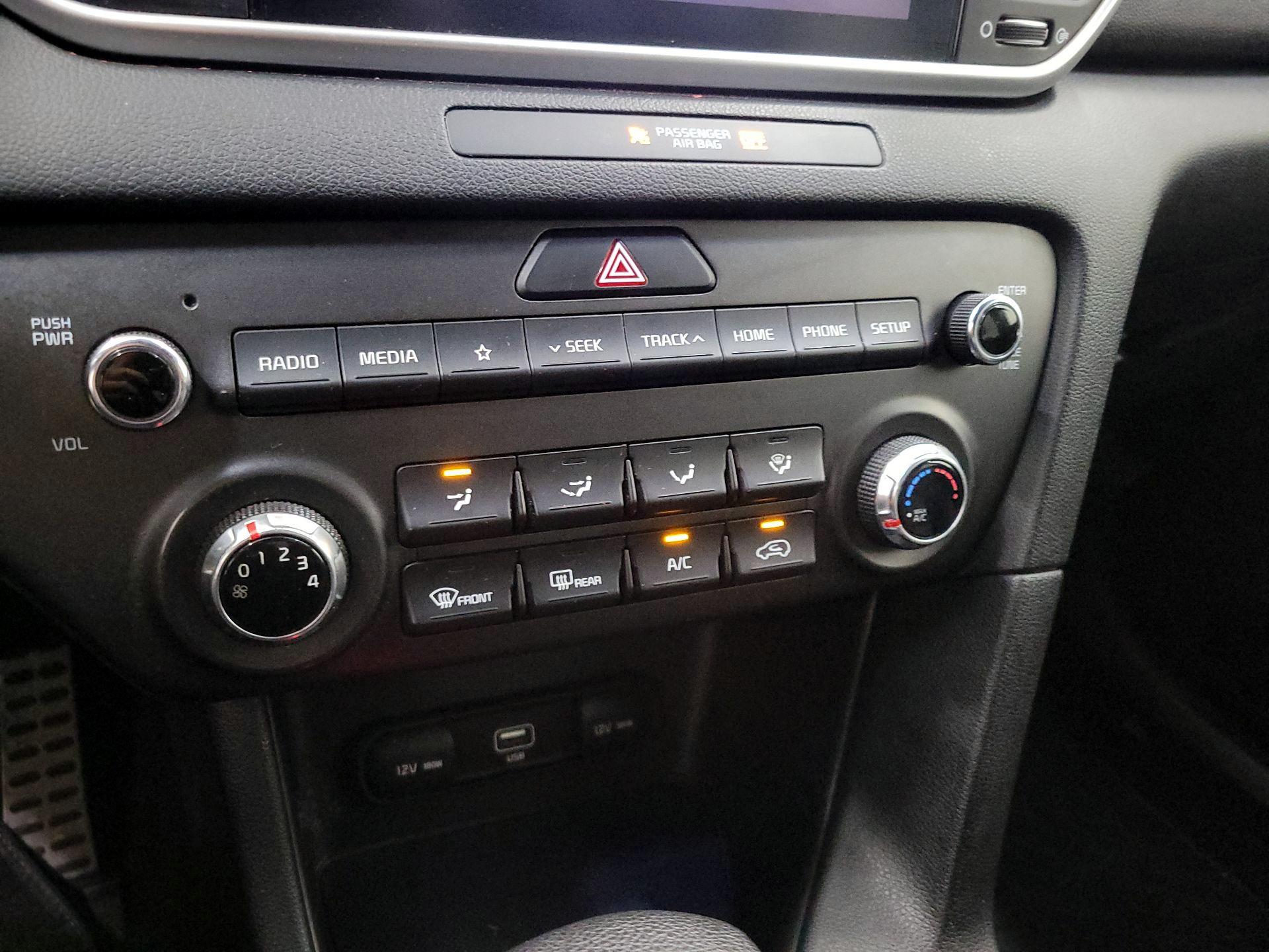 Thumbnail: 2020 Kia Sportage - 16