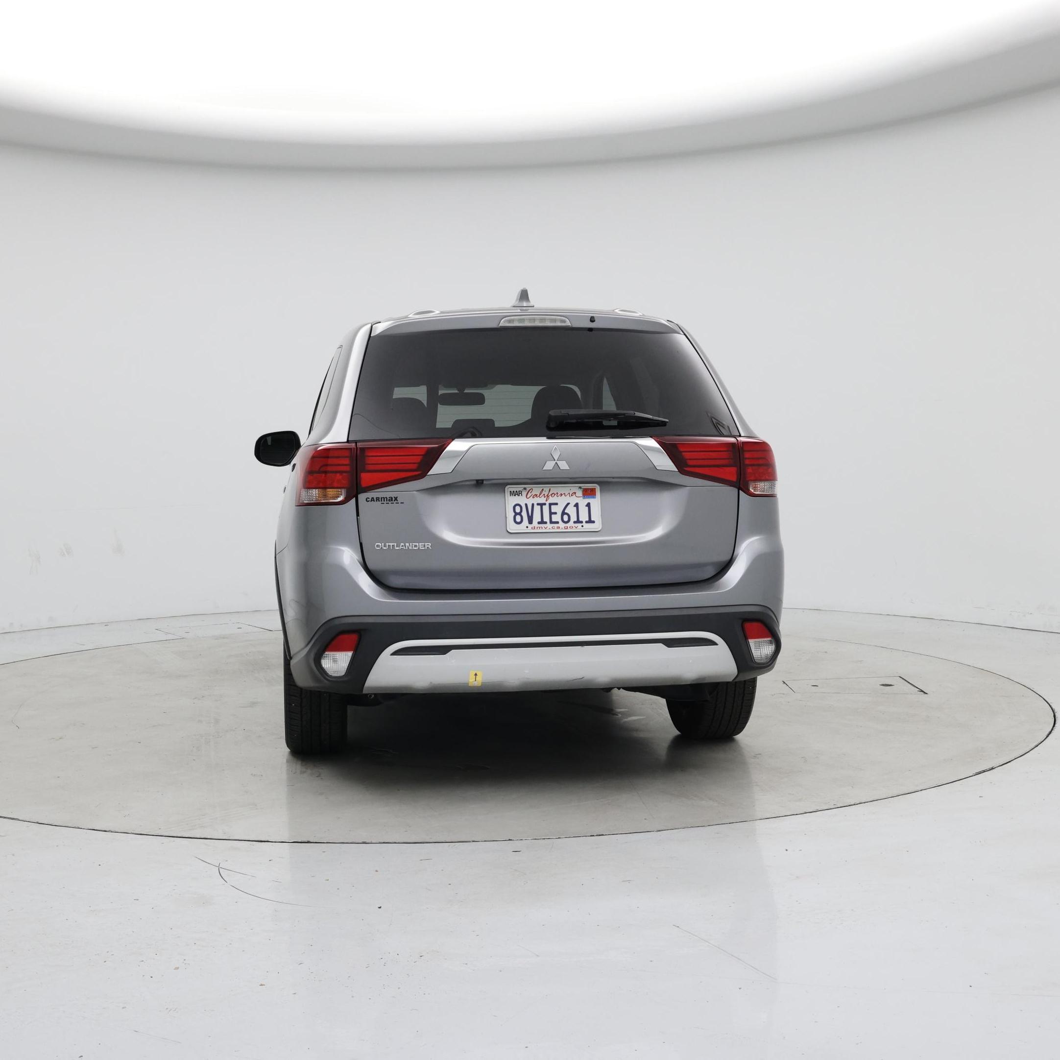 Thumbnail: 2020 Mitsubishi Outlander - 6