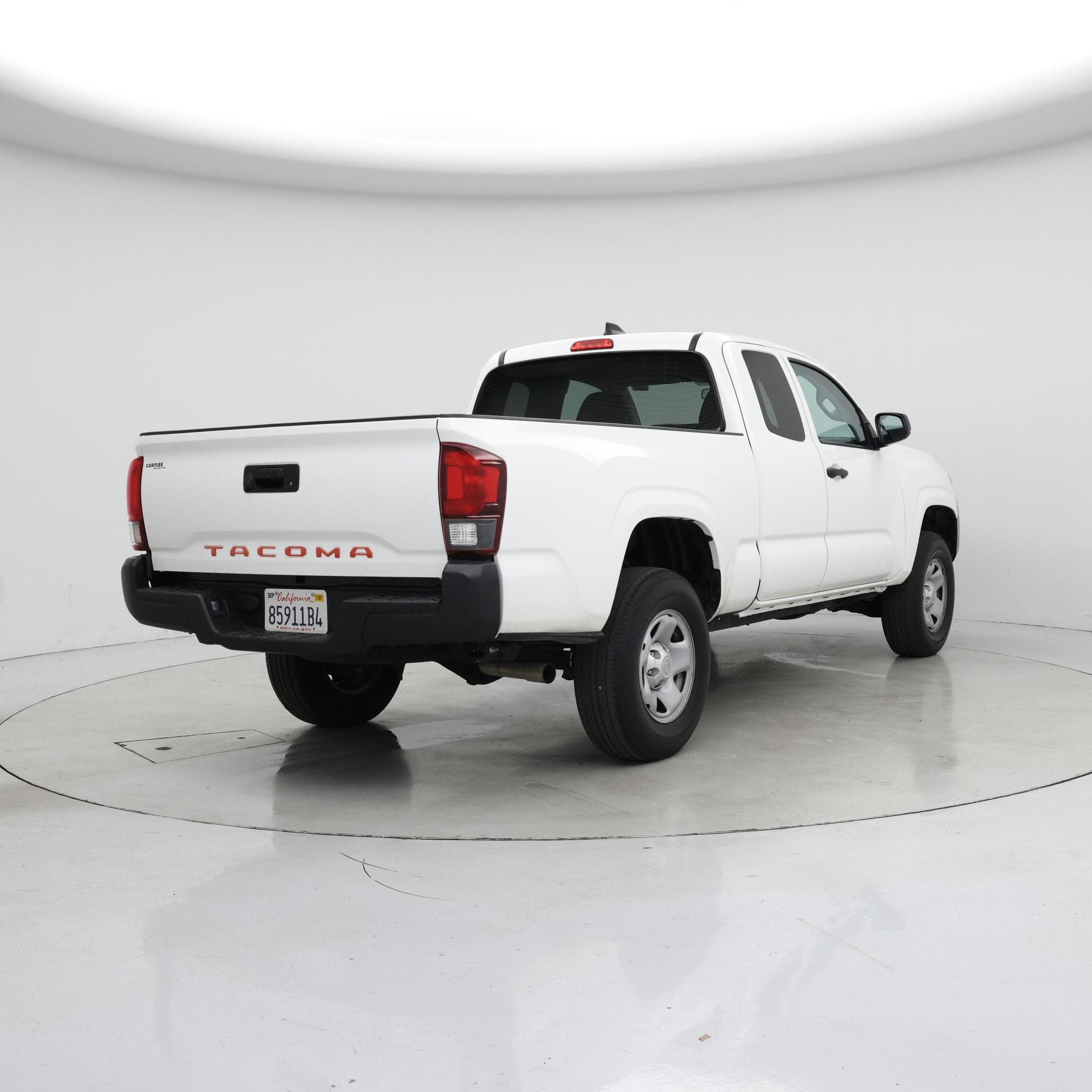 Thumbnail: 2023 Toyota Tacoma - 8