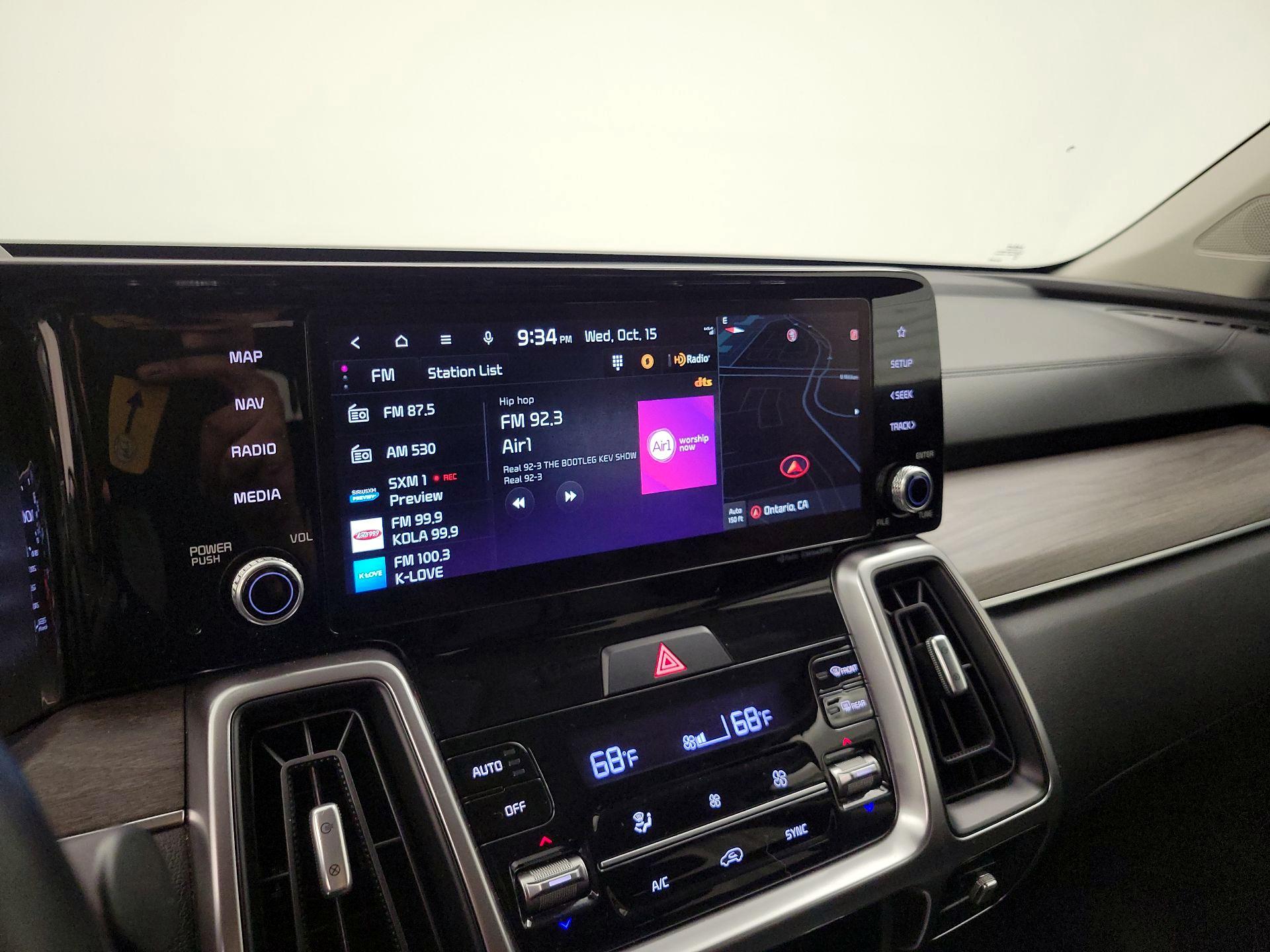 Thumbnail: 2023 Kia Sorento - 16