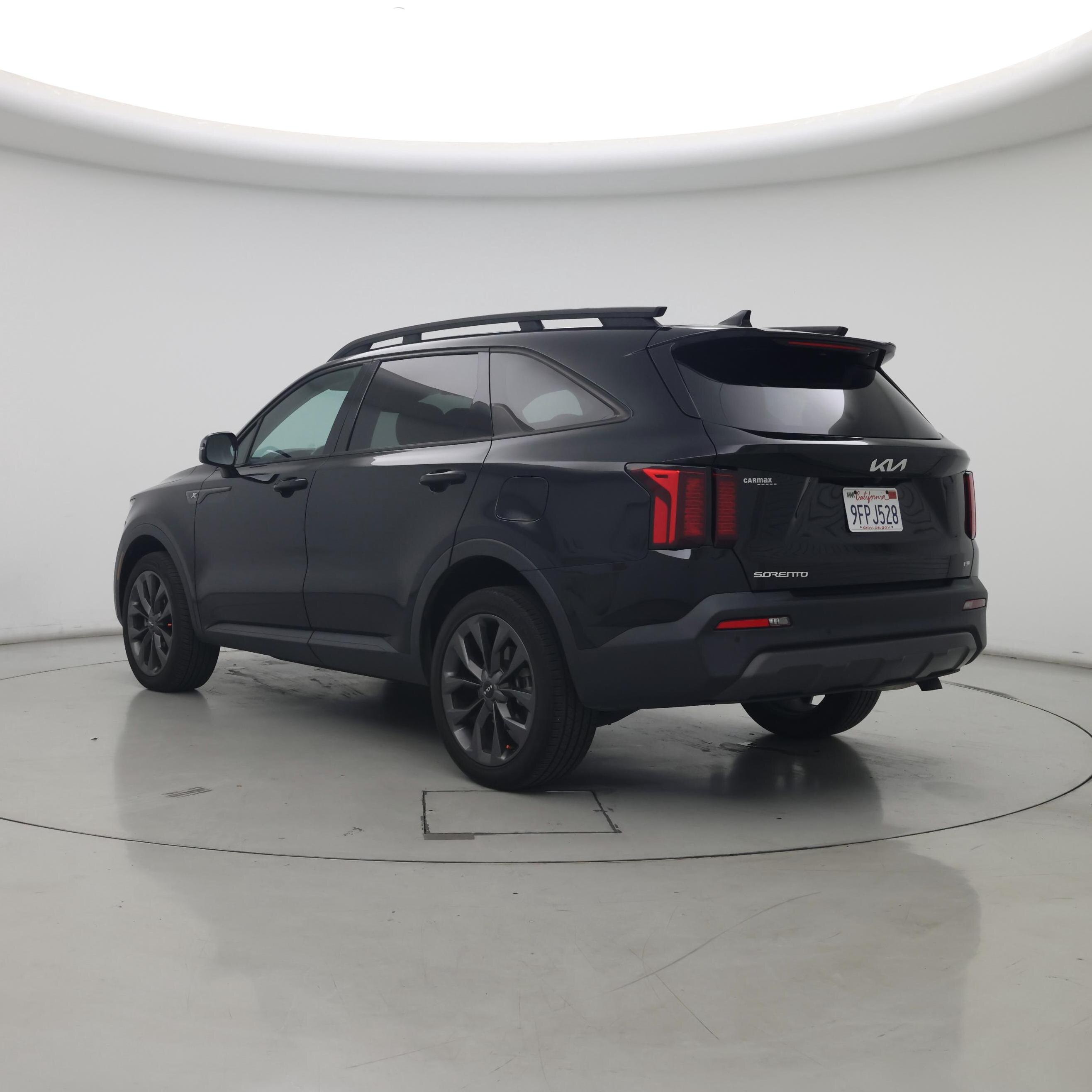 Thumbnail: 2023 Kia Sorento - 2