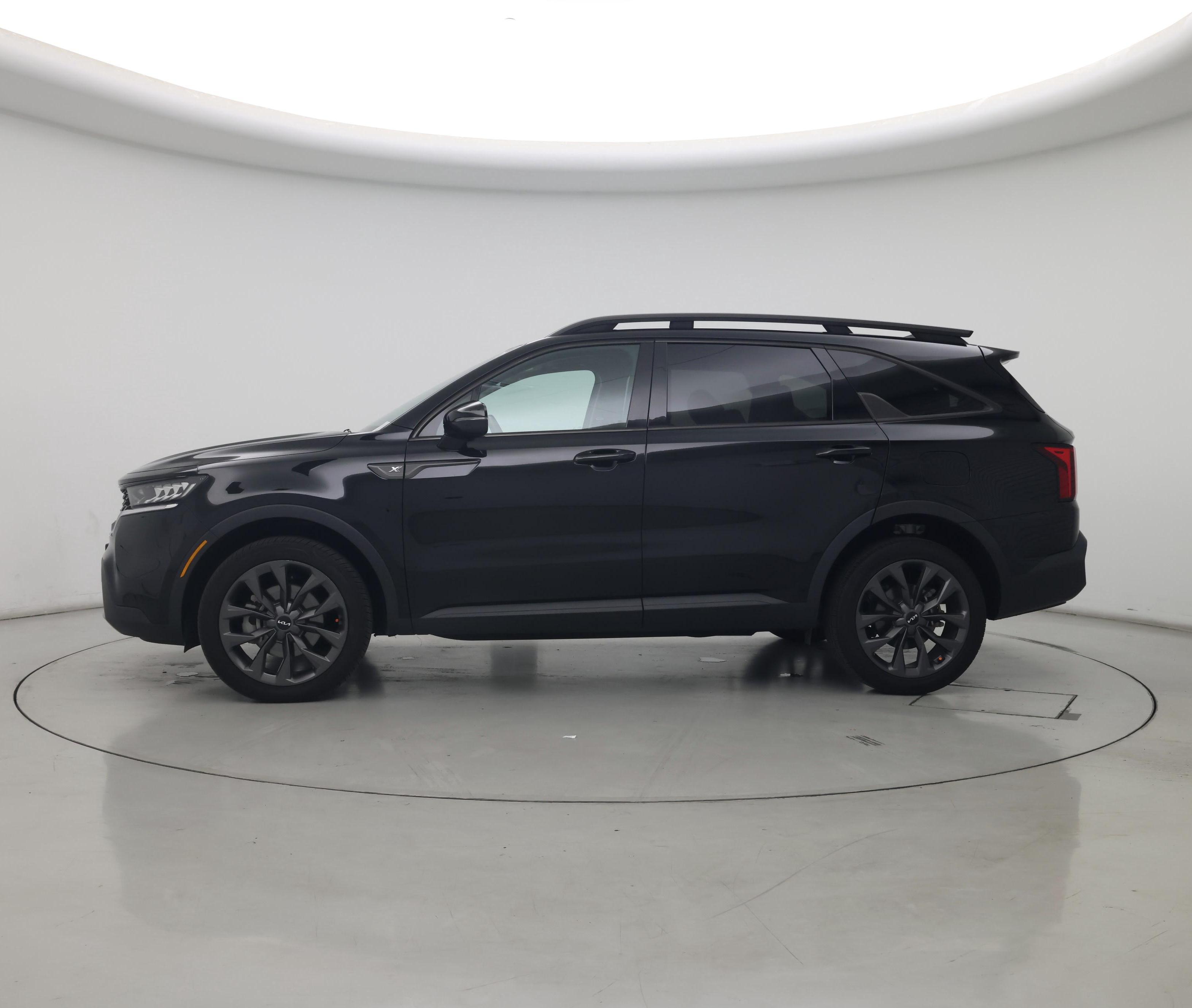 Thumbnail: 2023 Kia Sorento - 3
