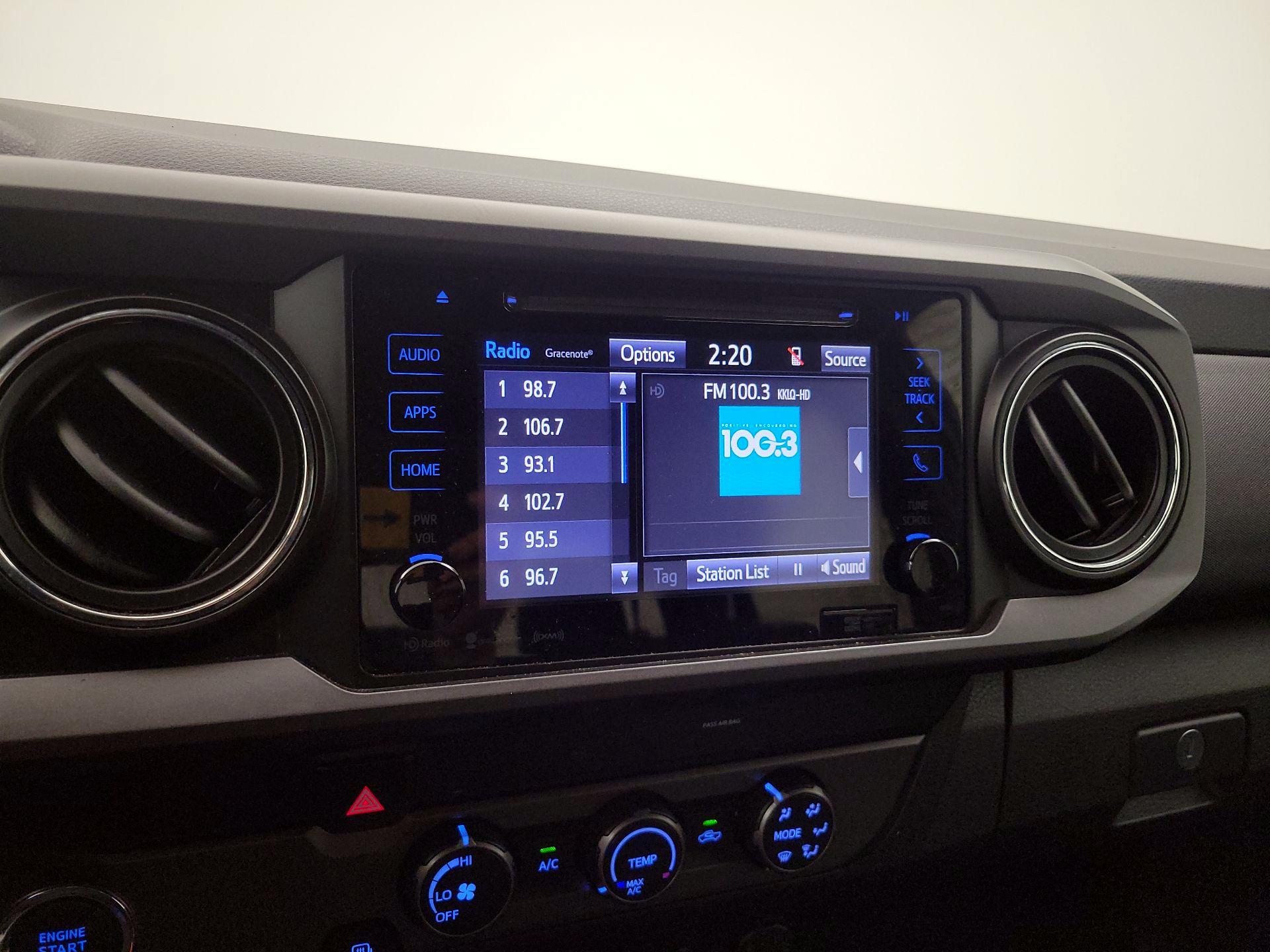 Thumbnail: 2019 Toyota Tacoma - 15