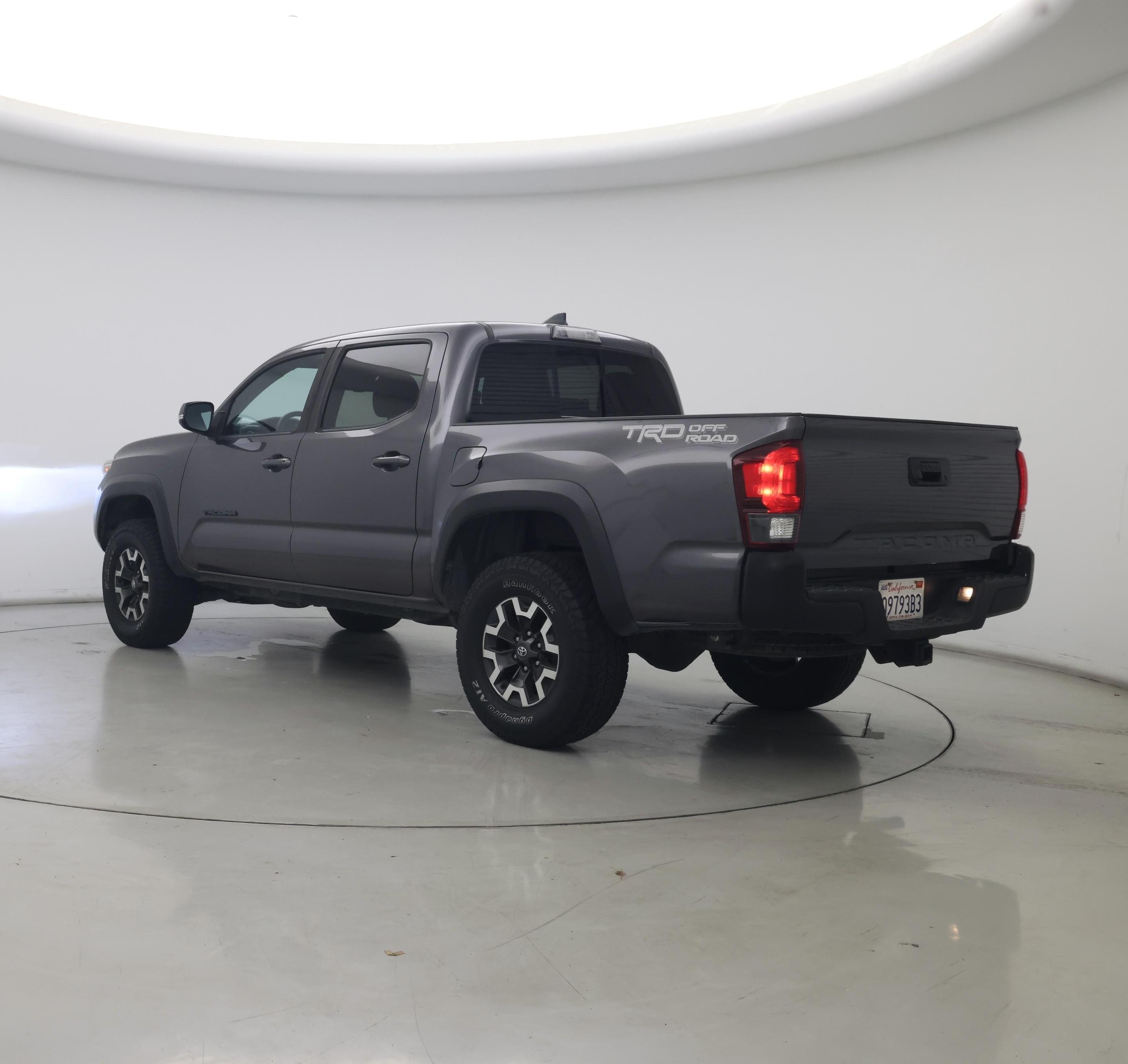 Thumbnail: 2019 Toyota Tacoma - 2