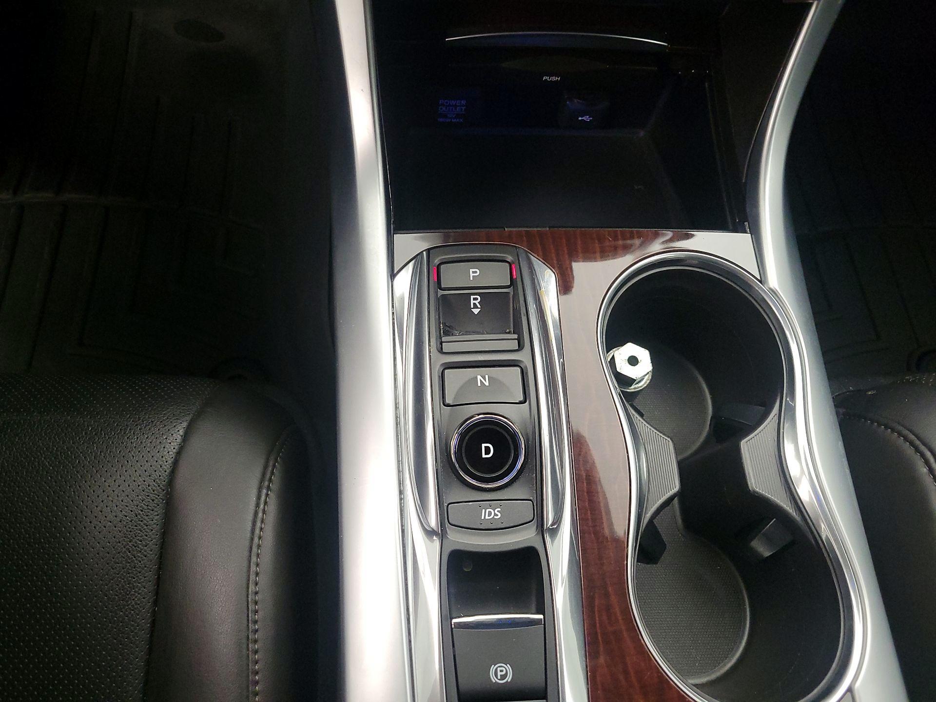 Thumbnail: 2016 Acura TLX - 18