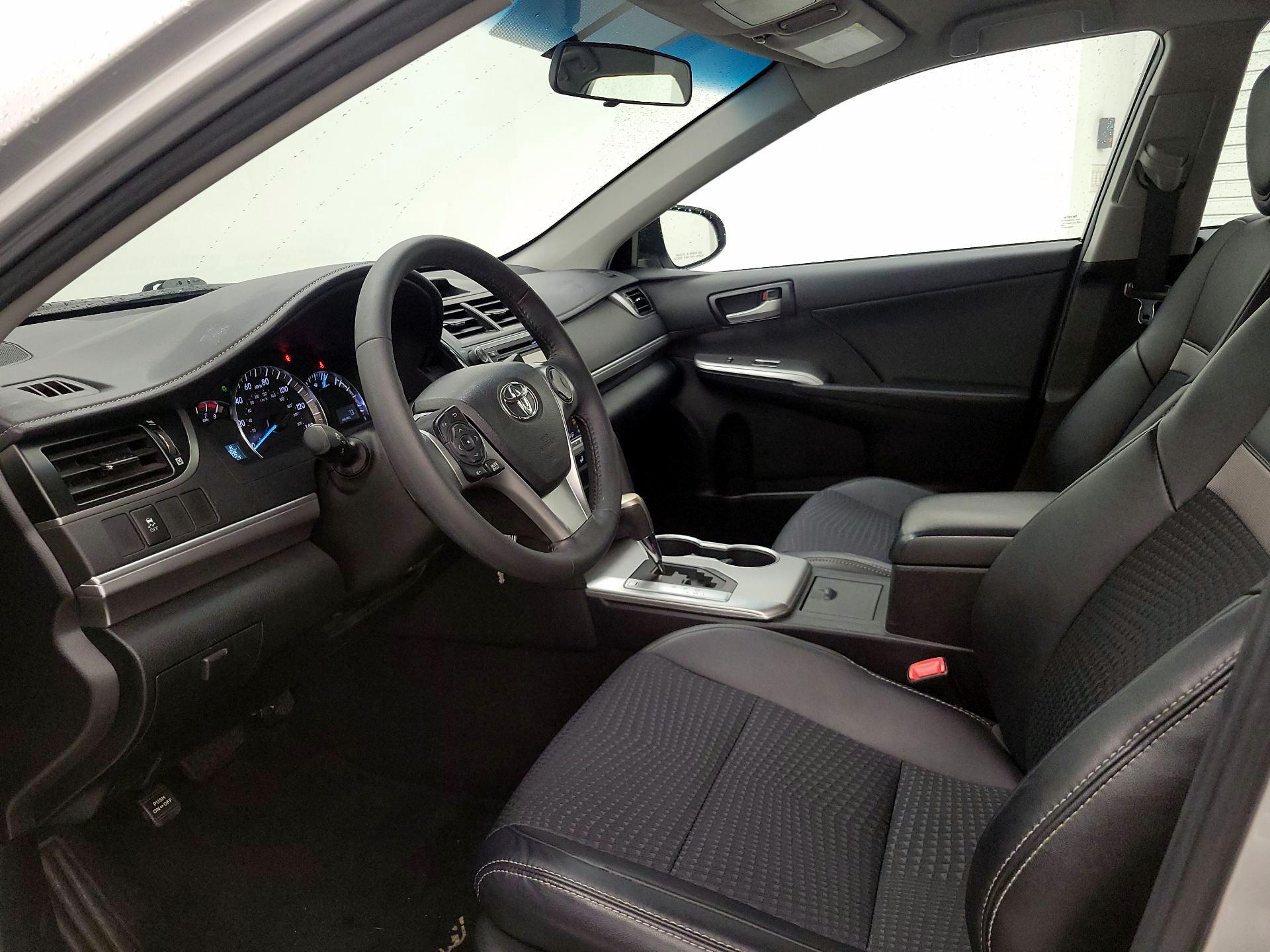 Thumbnail: 2014 Toyota Camry - 11