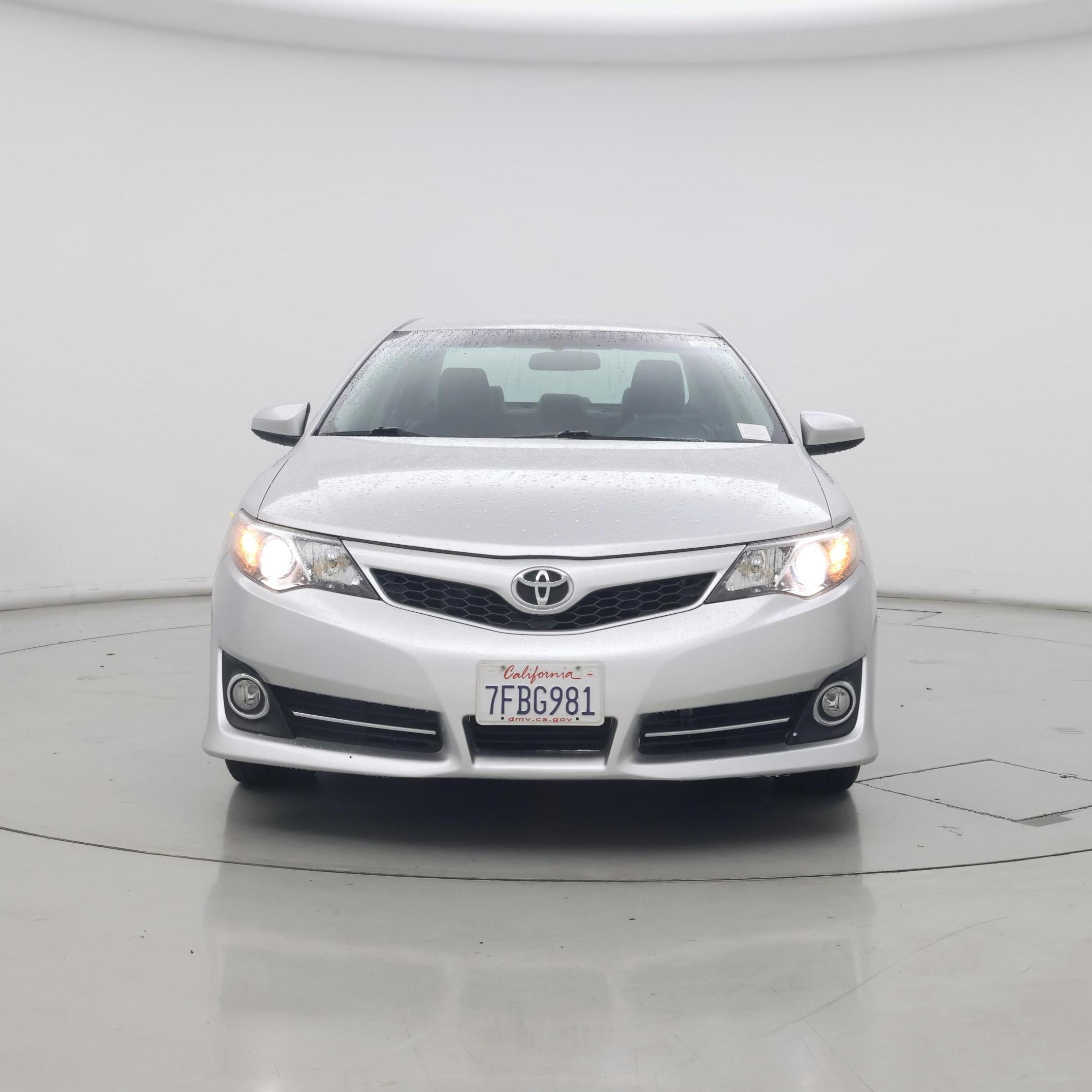 Thumbnail: 2014 Toyota Camry - 5
