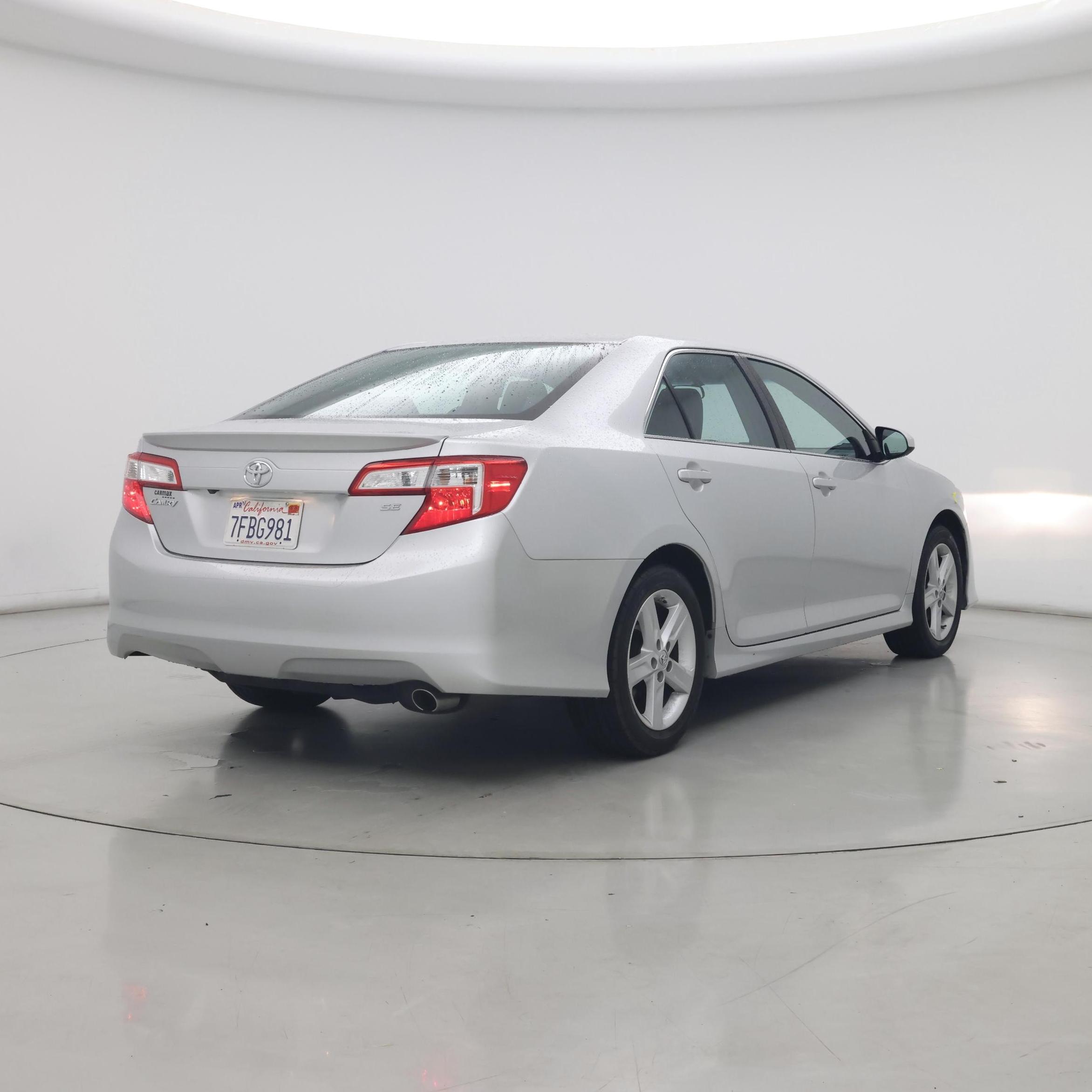 Thumbnail: 2014 Toyota Camry - 8