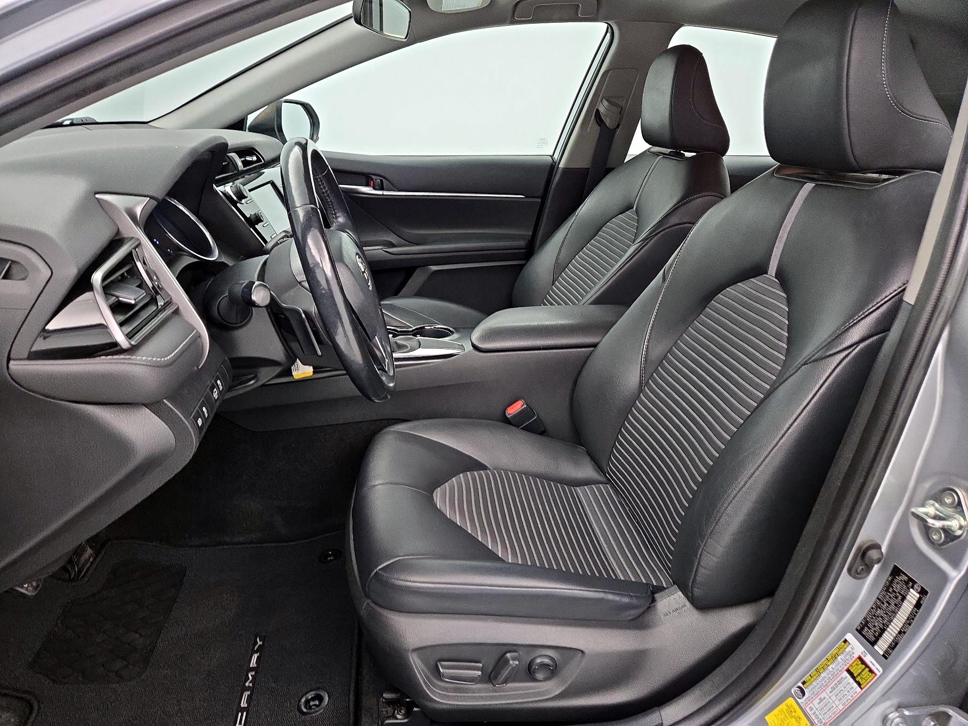 Thumbnail: 2020 Toyota Camry - 11