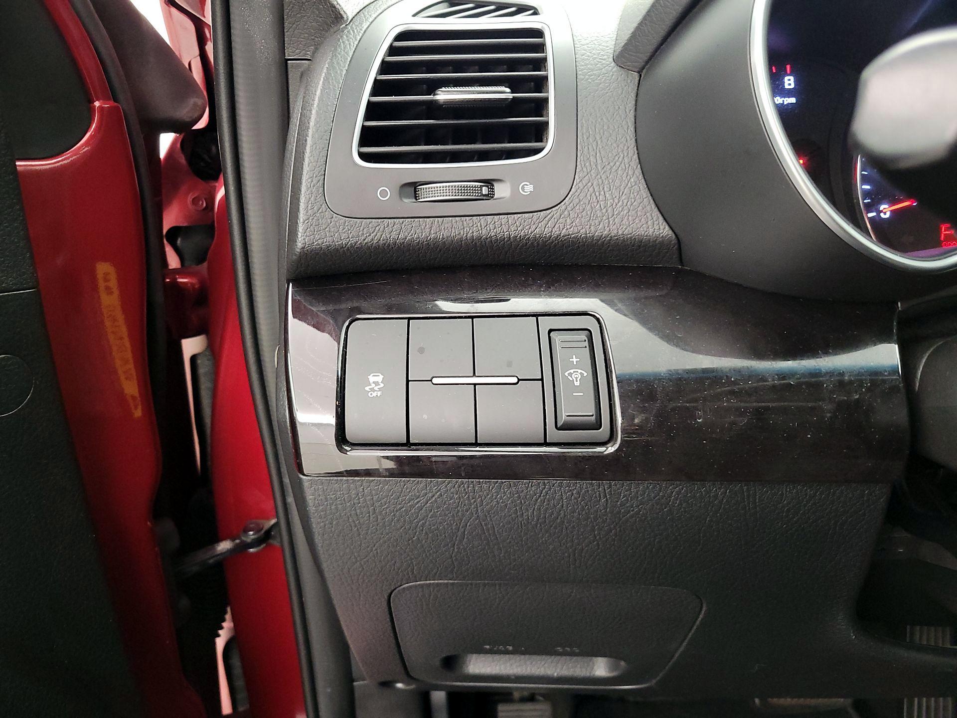Thumbnail: 2014 Kia Sorento - 13