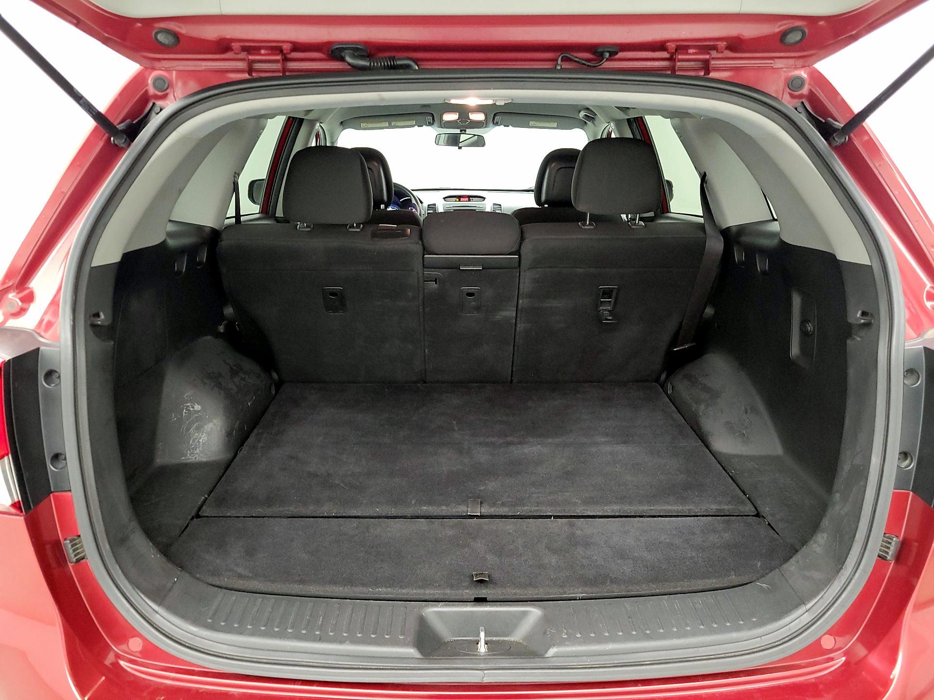 Thumbnail: 2014 Kia Sorento - 19