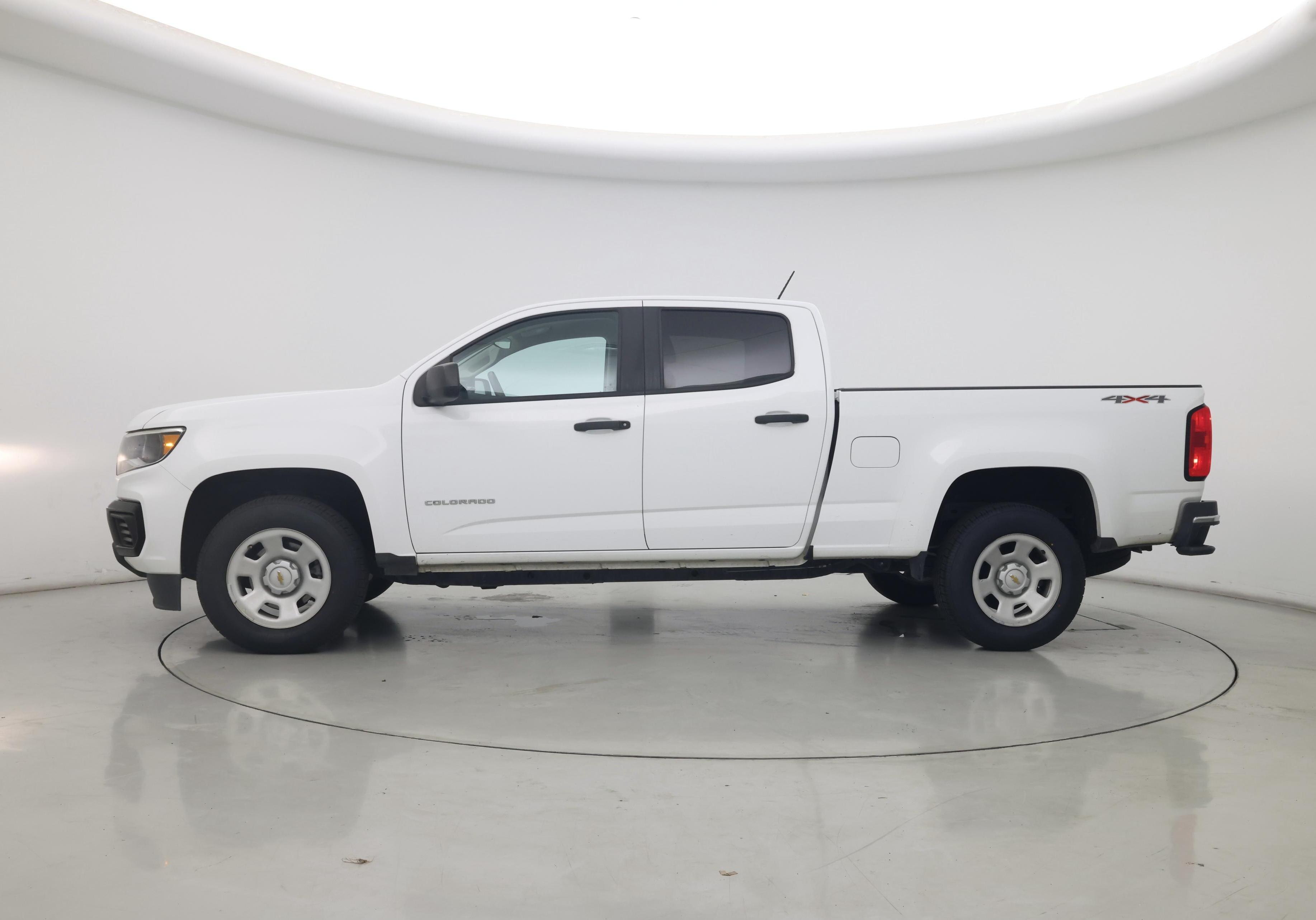 Thumbnail: 2021 Chevrolet Colorado - 3