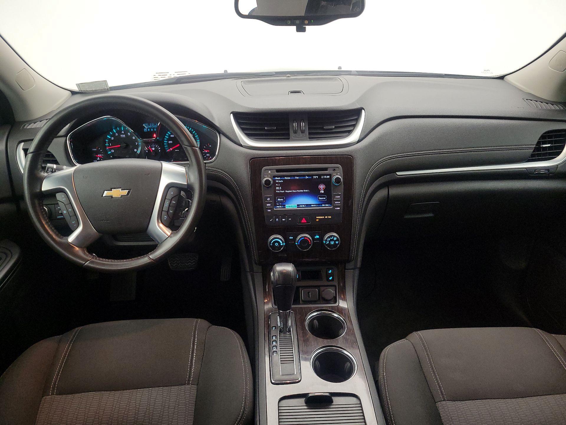 Thumbnail: 2017 Chevrolet Traverse - 9