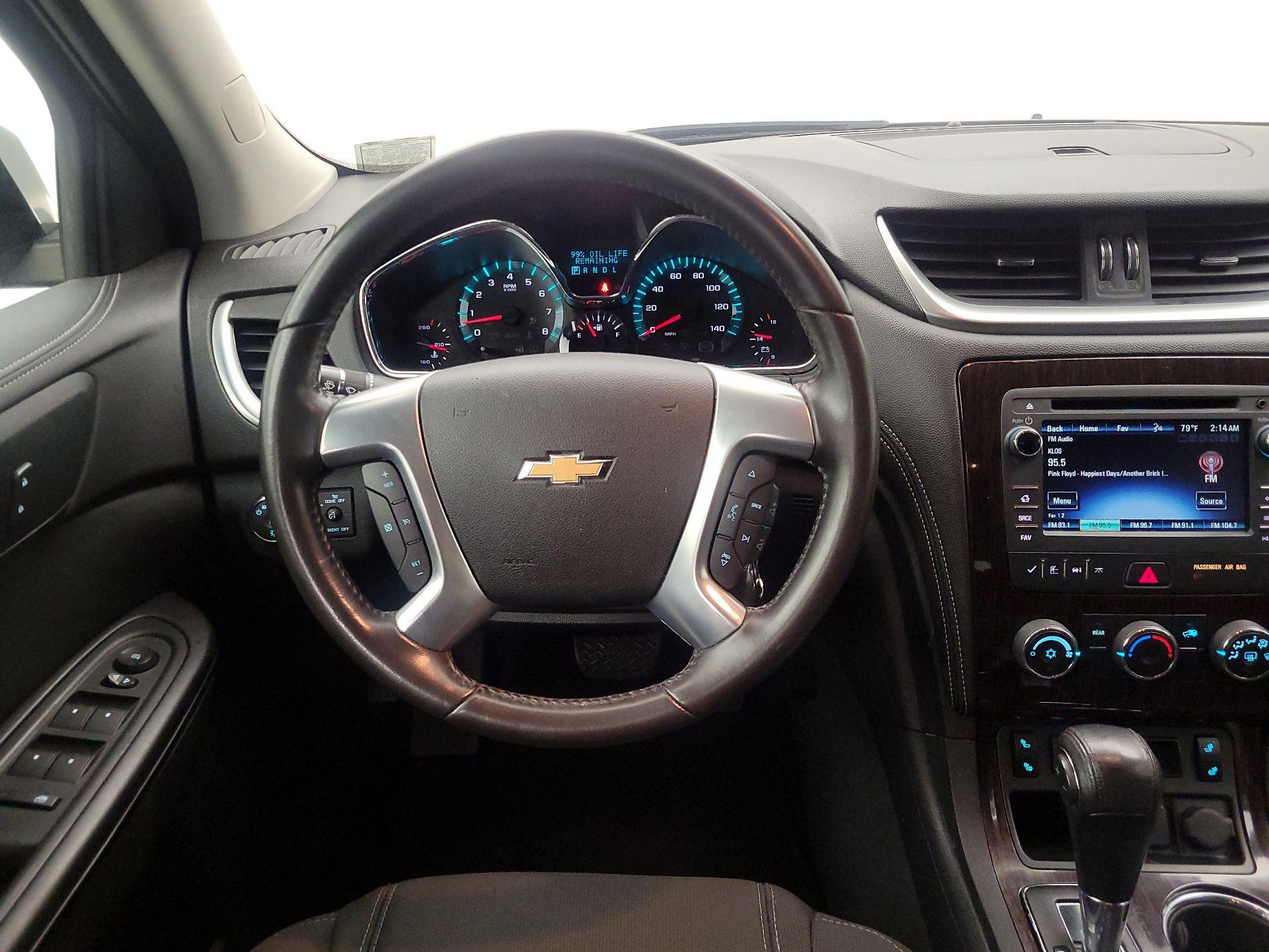 Thumbnail: 2017 Chevrolet Traverse - 10