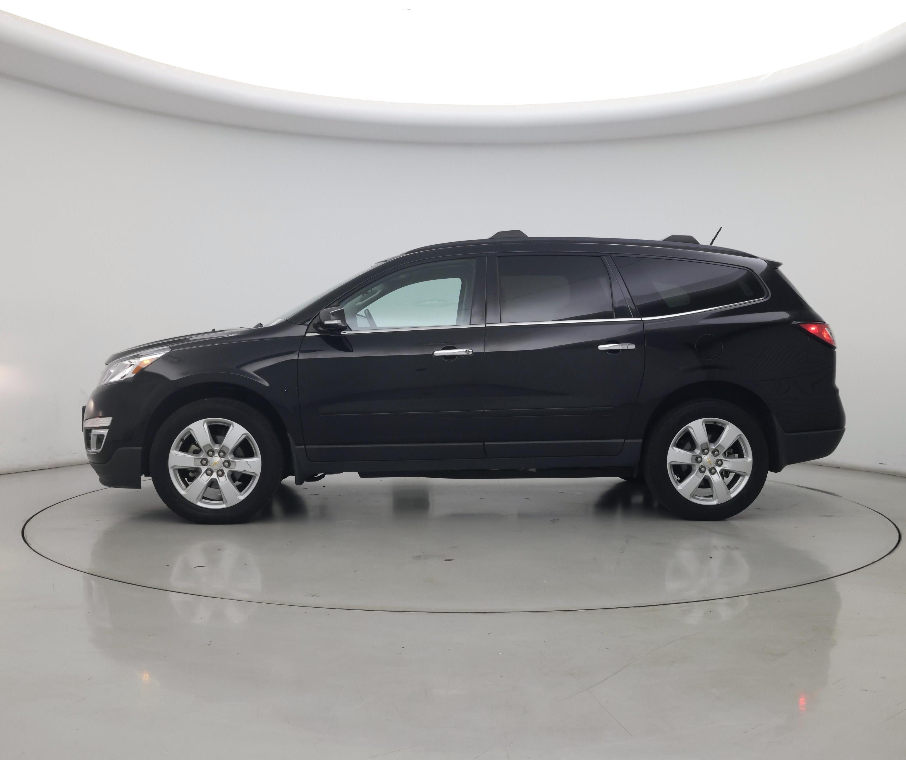 Thumbnail: 2017 Chevrolet Traverse - 3