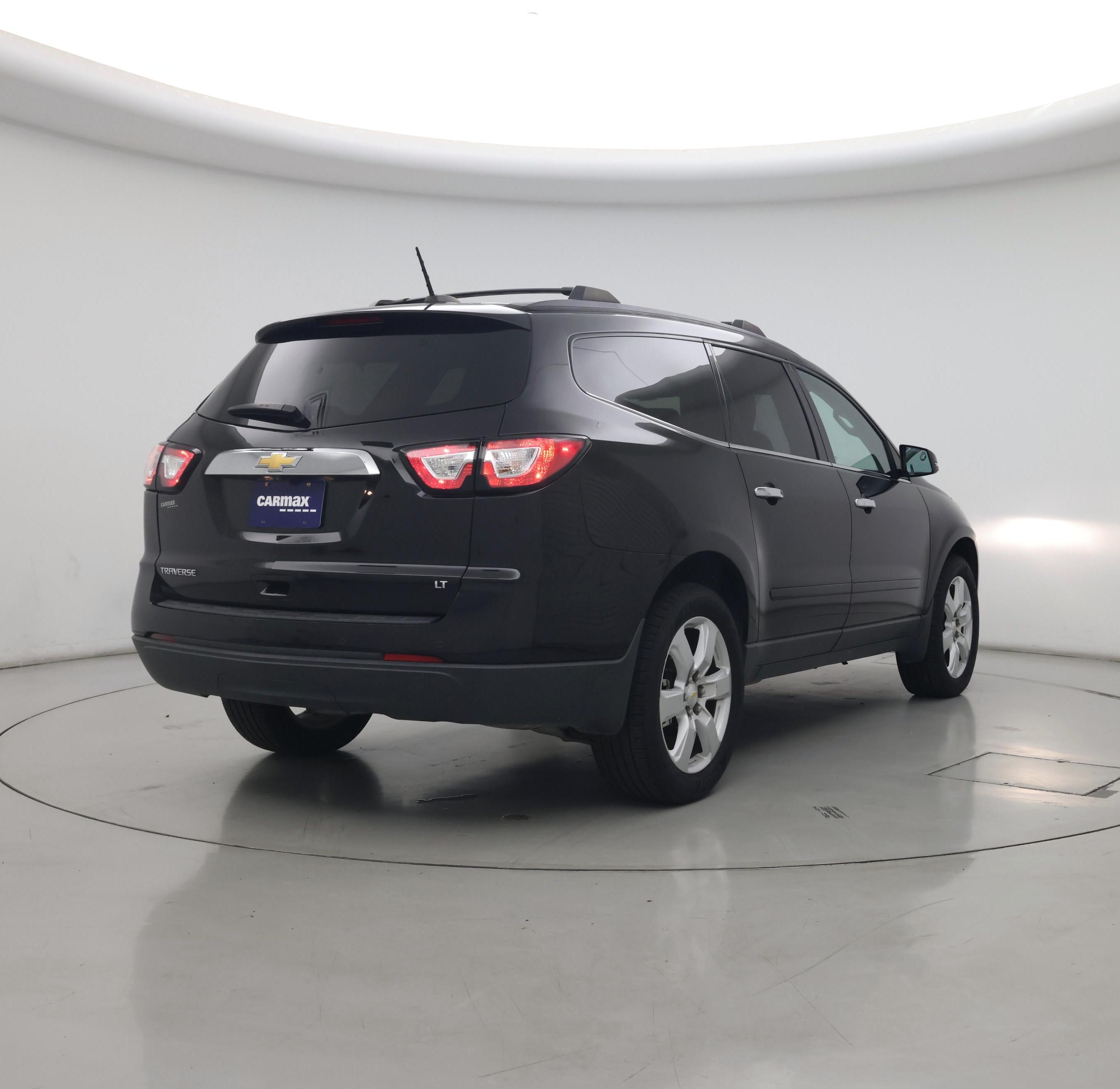 Thumbnail: 2017 Chevrolet Traverse - 8