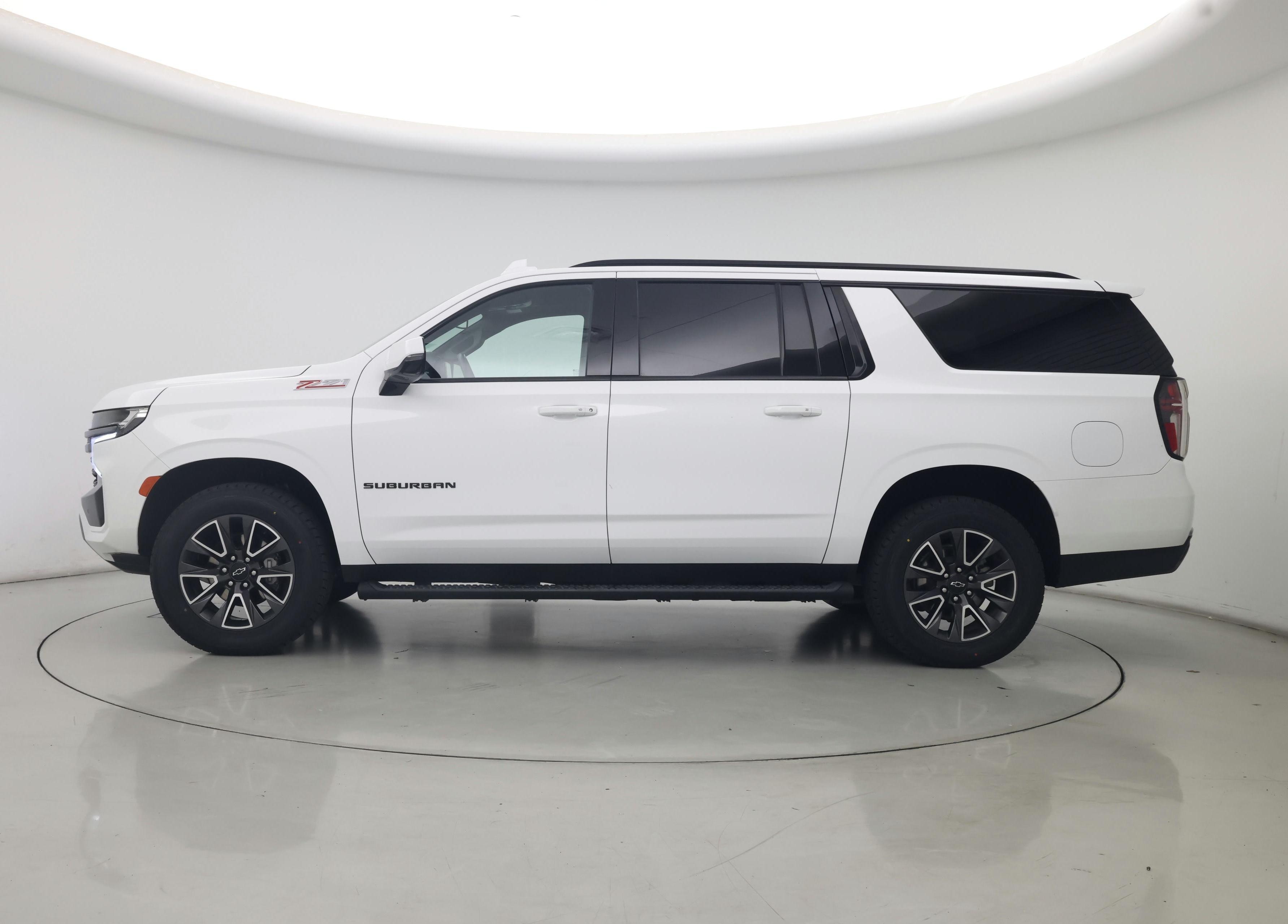 Thumbnail: 2022 Chevrolet Suburban - 3