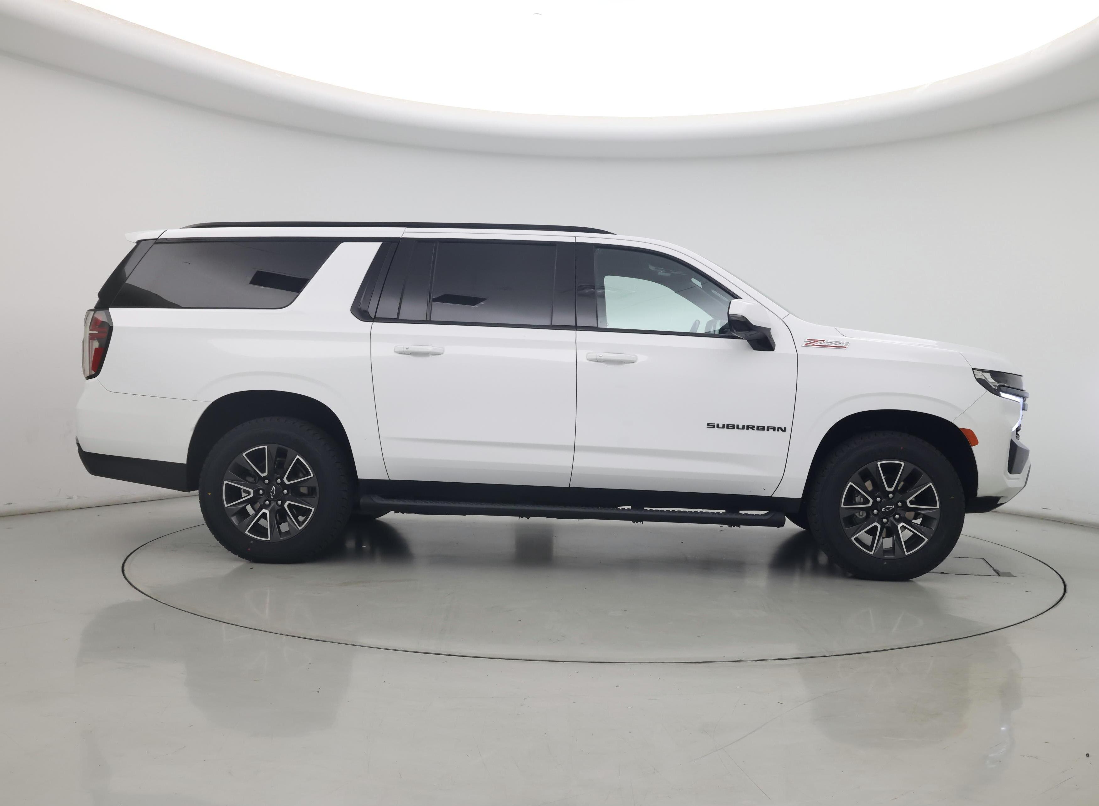 Thumbnail: 2022 Chevrolet Suburban - 7