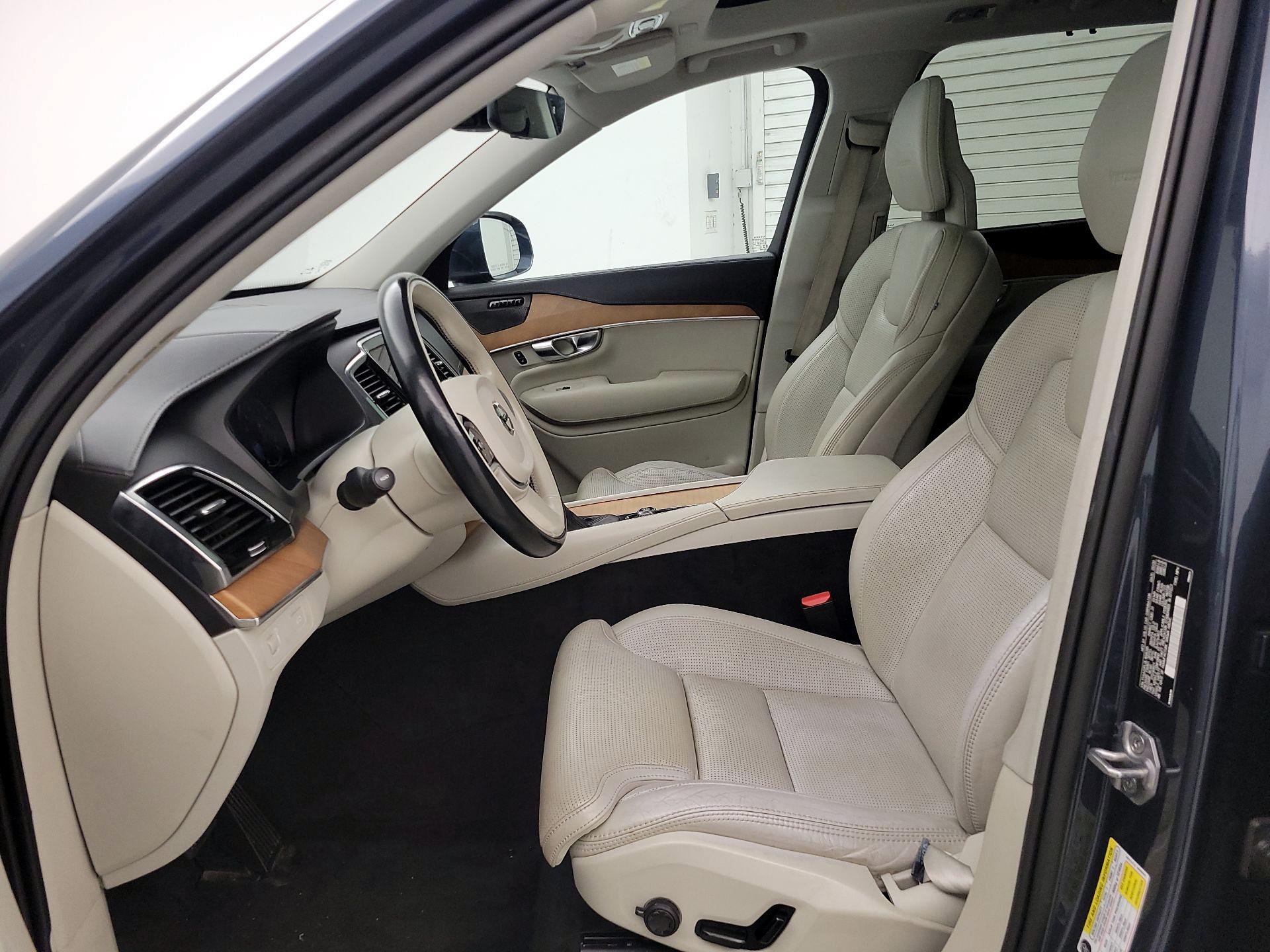 Thumbnail: 2020 Volvo XC90 - 11