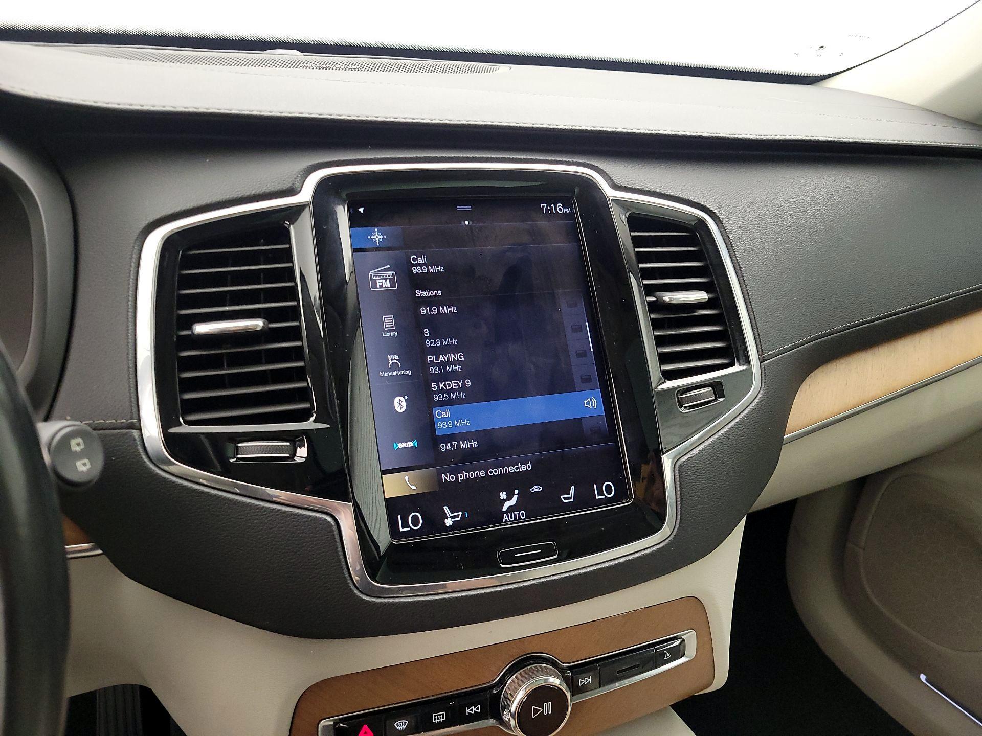 Thumbnail: 2020 Volvo XC90 - 15