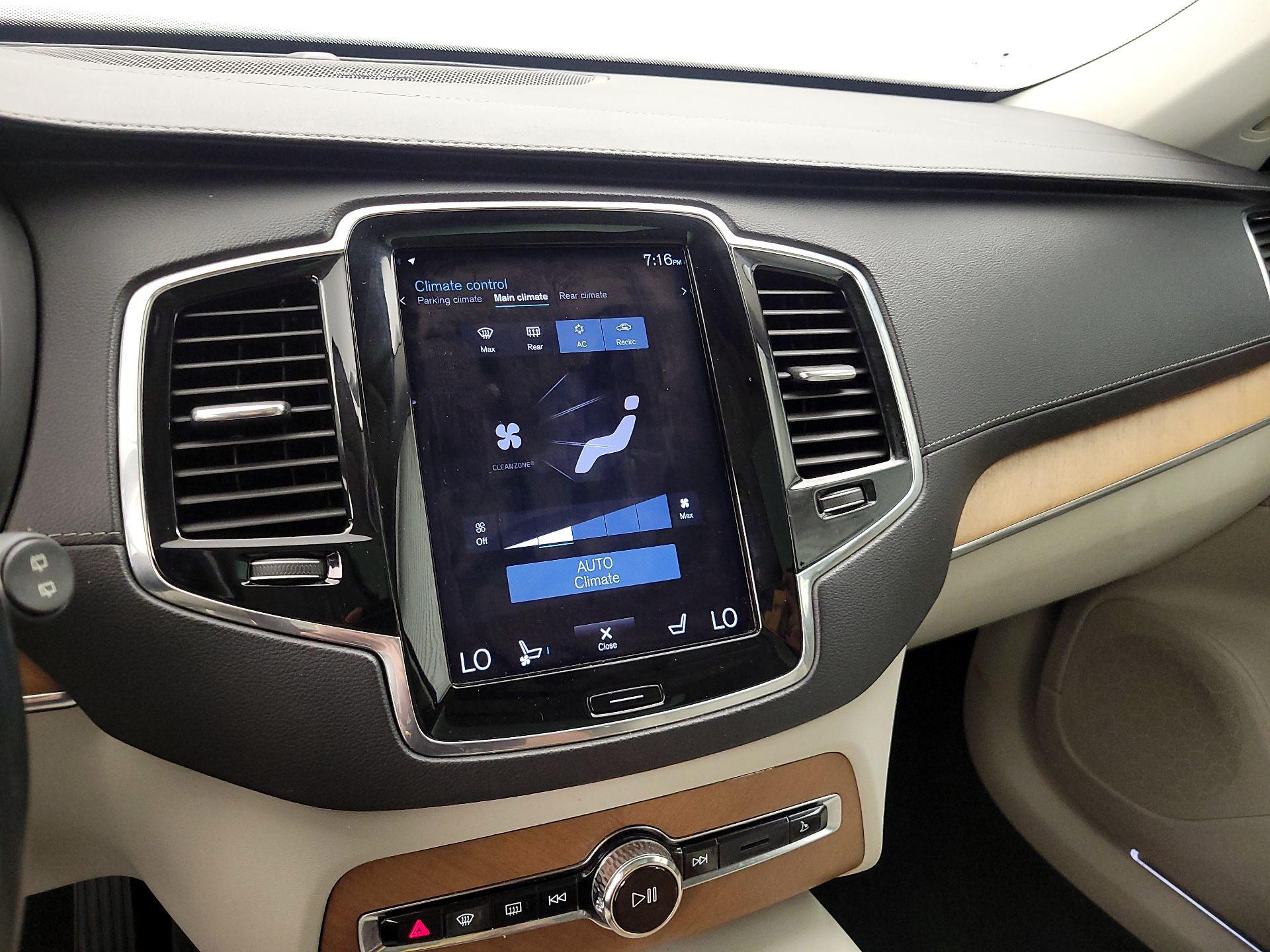 Thumbnail: 2020 Volvo XC90 - 16