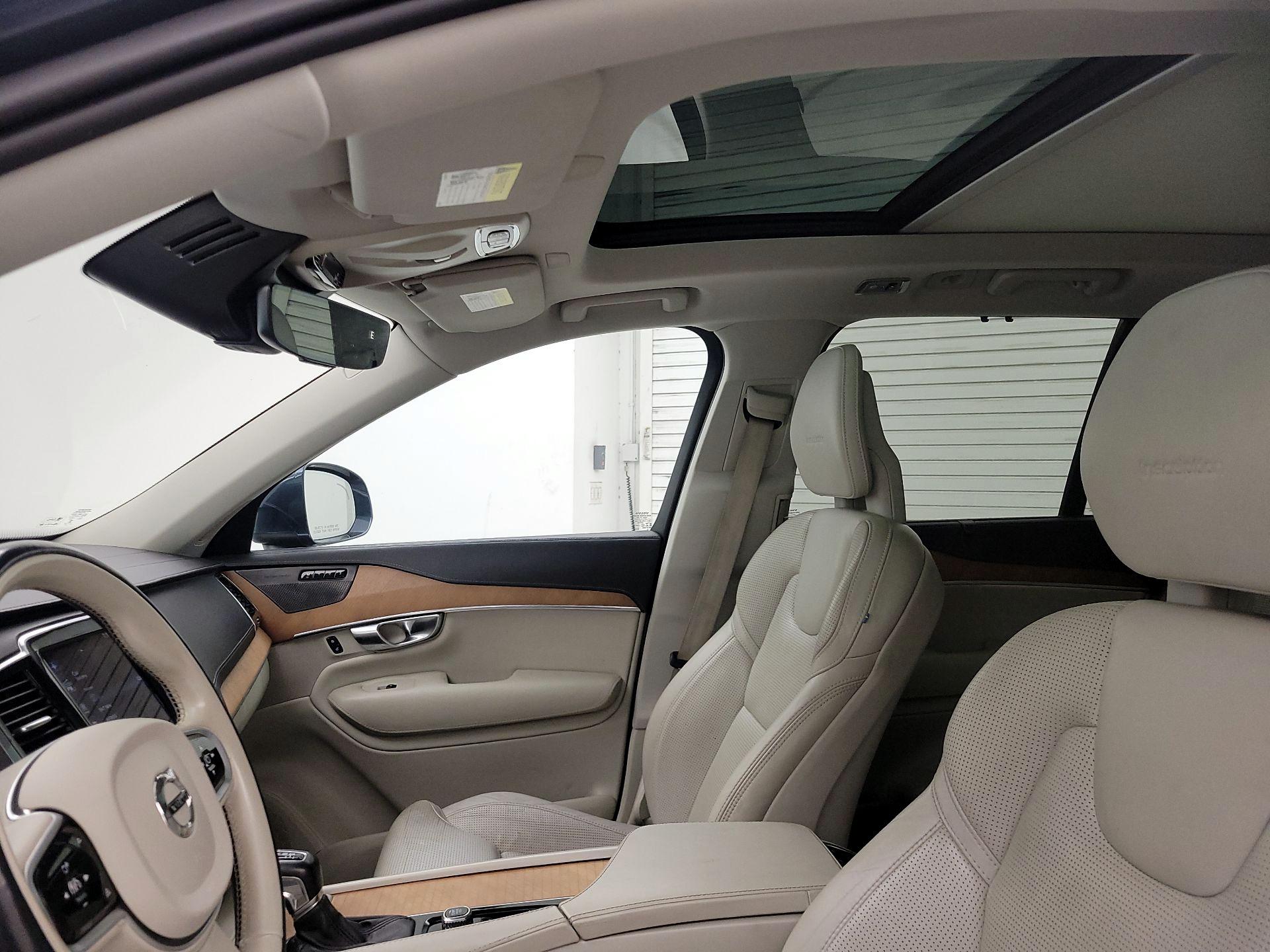 Thumbnail: 2020 Volvo XC90 - 19