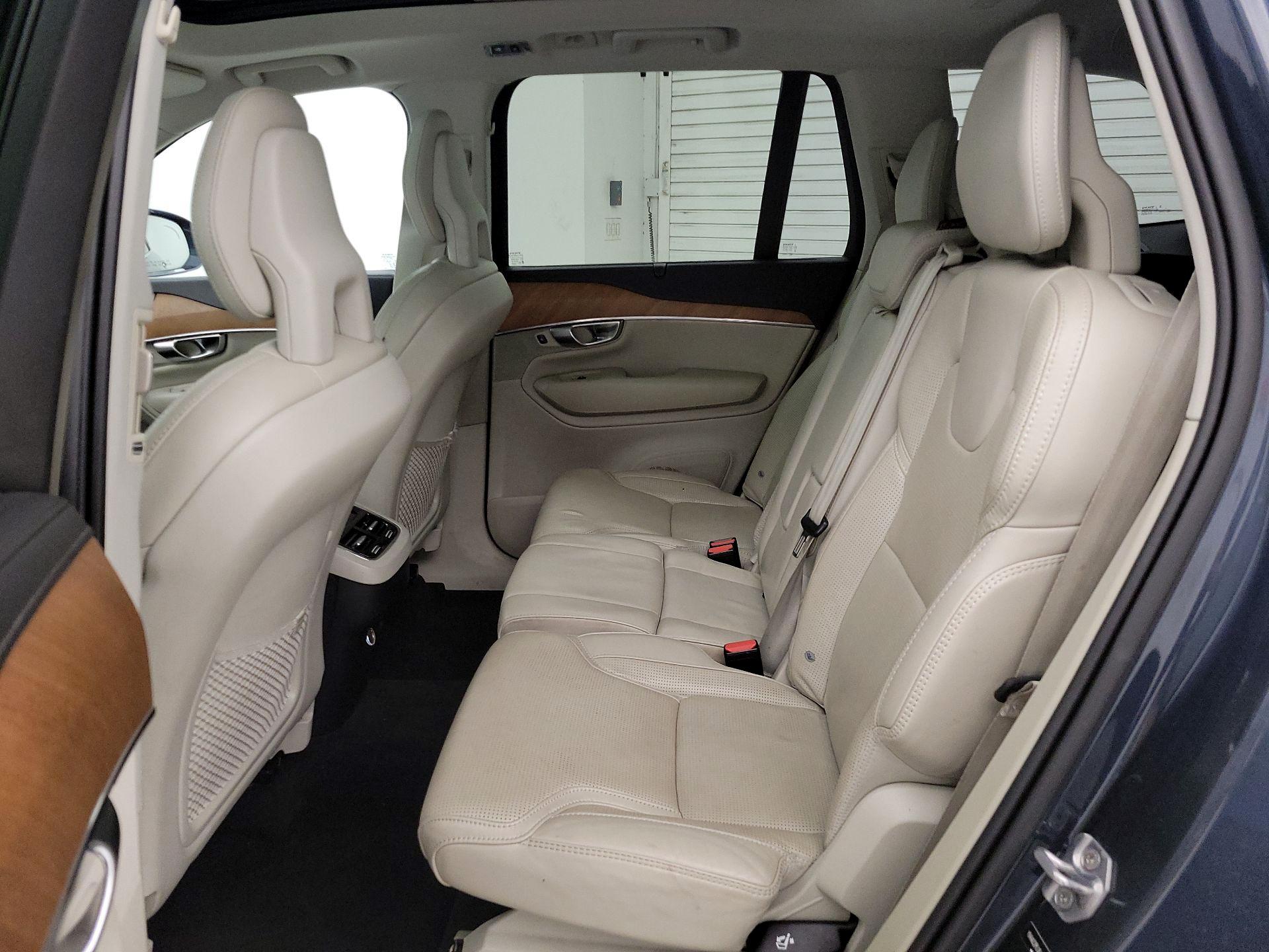 Thumbnail: 2020 Volvo XC90 - 20