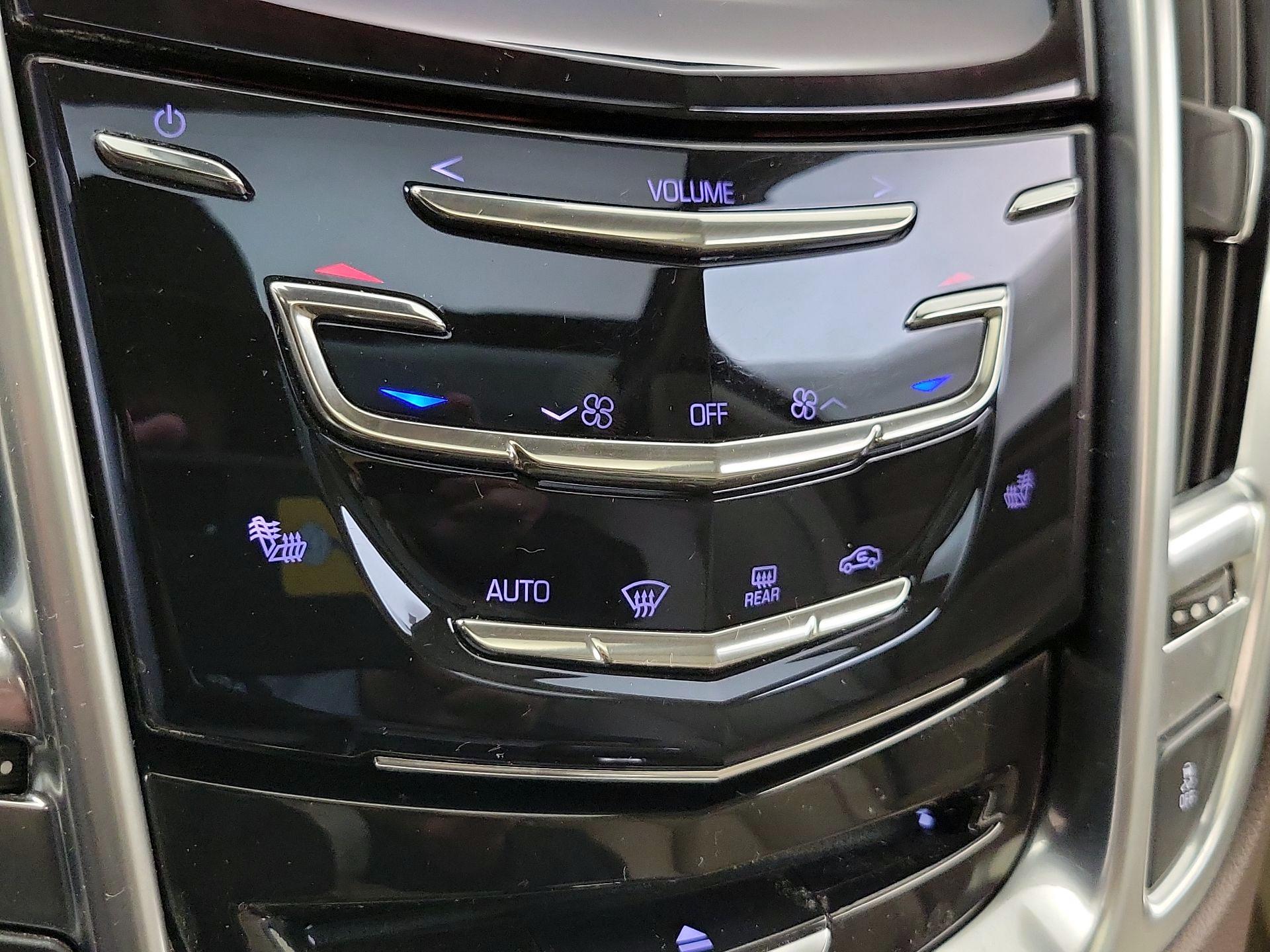 Thumbnail: 2015 Cadillac SRX - 17