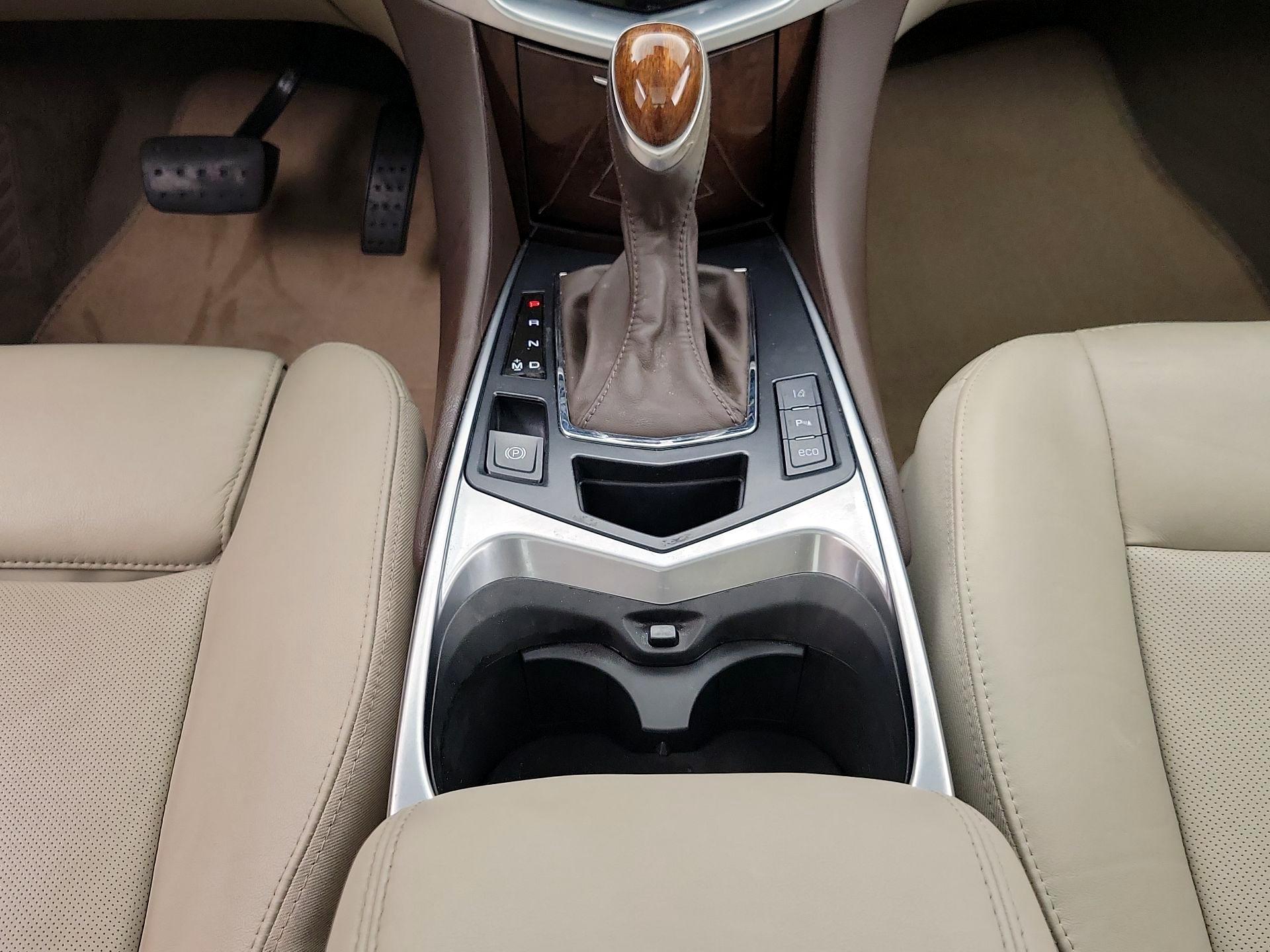 Thumbnail: 2015 Cadillac SRX - 18