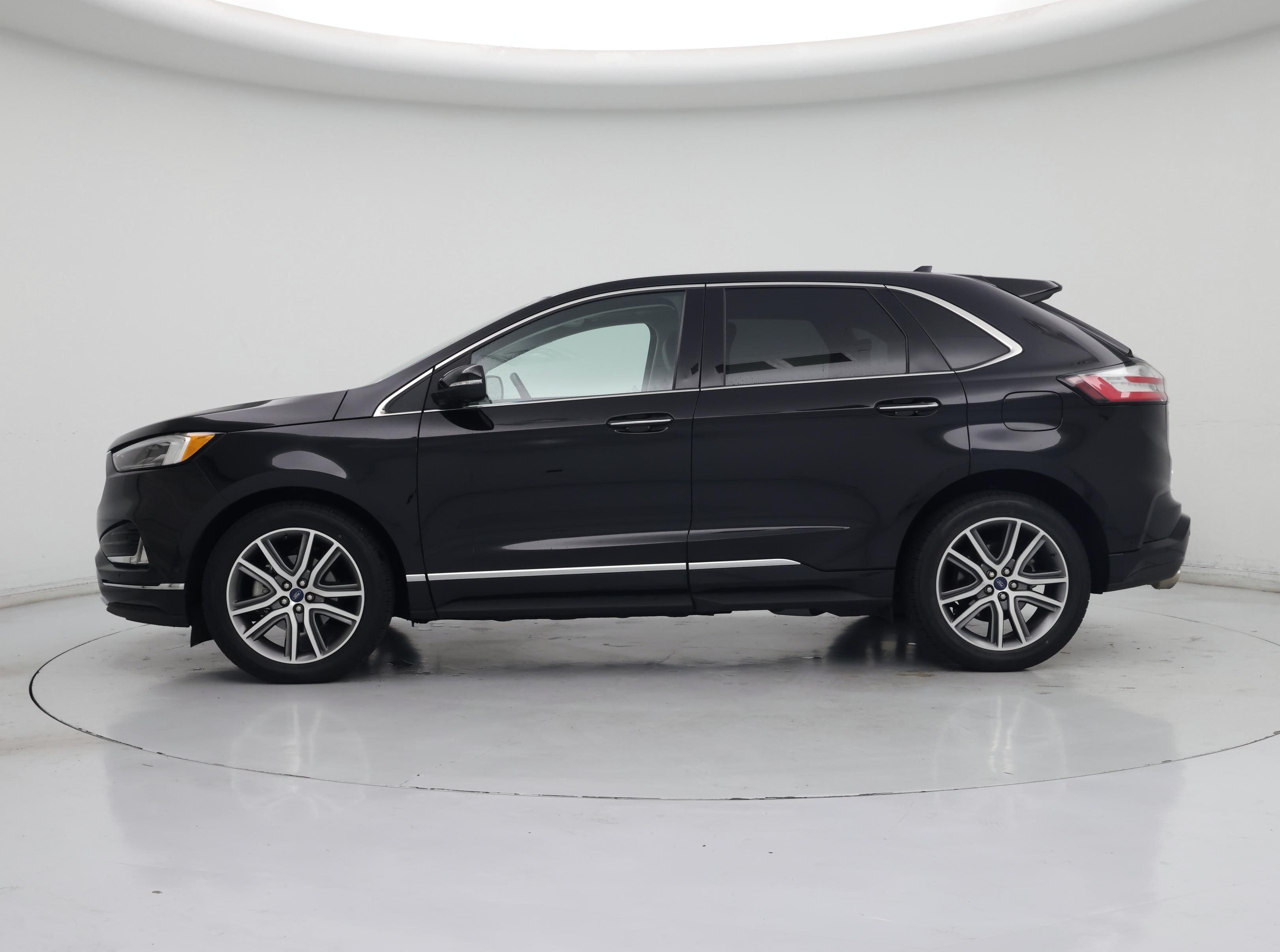 Thumbnail: 2019 Ford Edge - 3