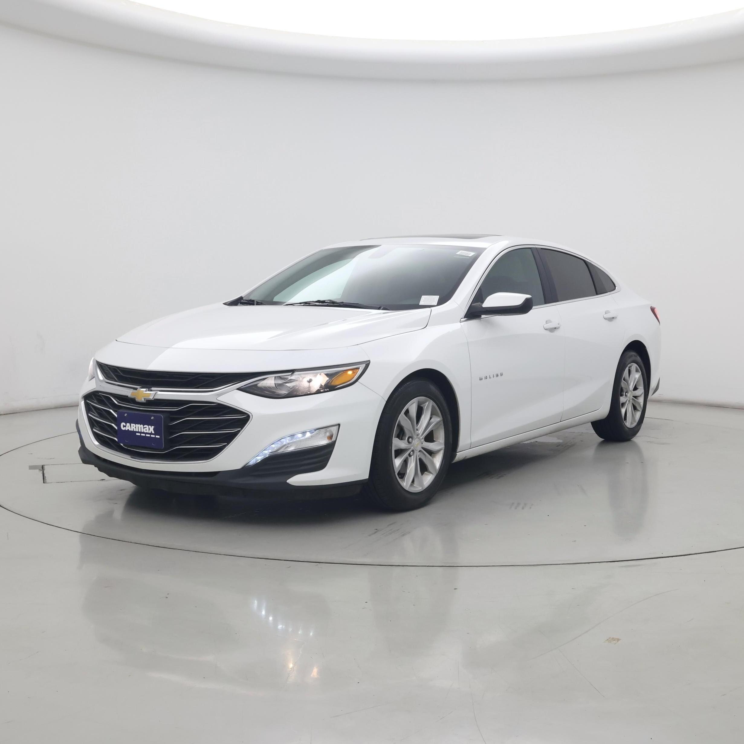 Thumbnail: 2019 Chevrolet Malibu - 4