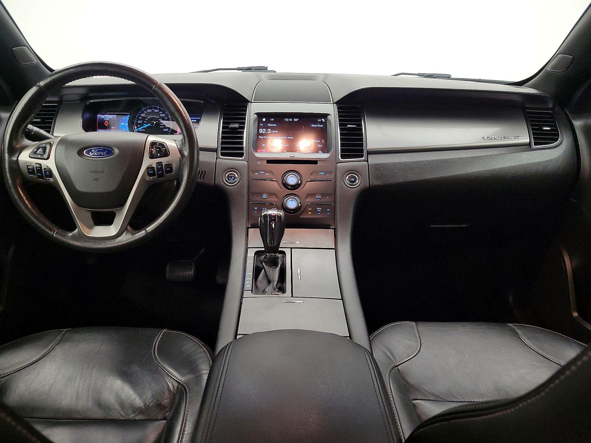 Thumbnail: 2016 Ford Taurus - 9