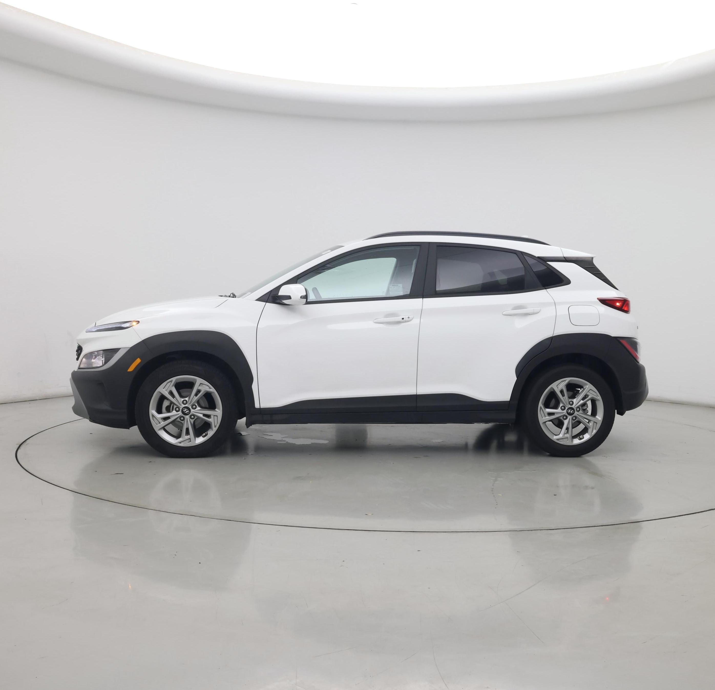 Thumbnail: 2022 Hyundai Kona - 3