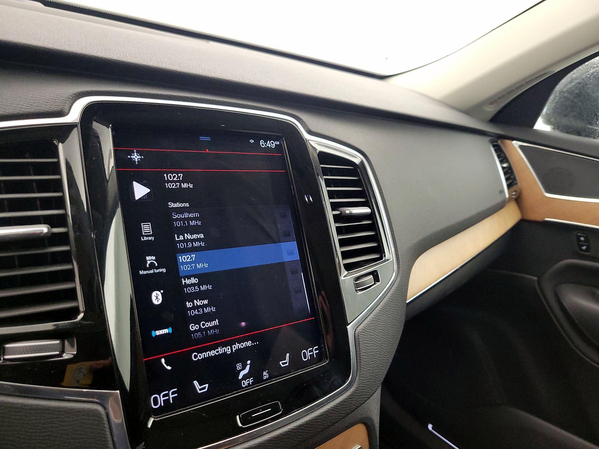 Thumbnail: 2021 Volvo XC90 - 16