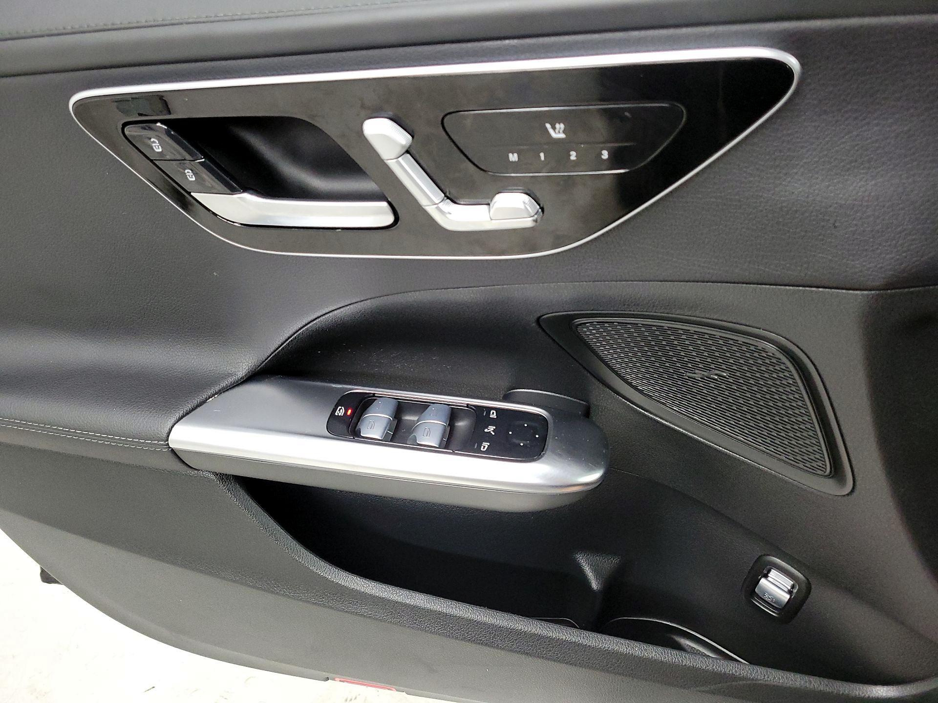 Thumbnail: 2022 Mercedes-Benz C-Class - 12