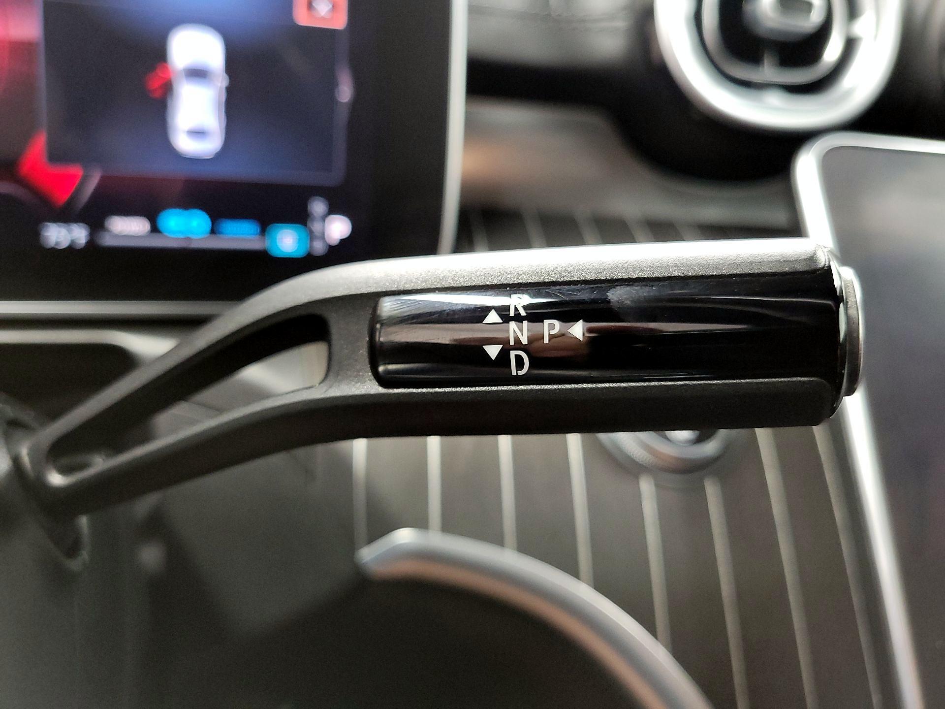 Thumbnail: 2022 Mercedes-Benz C-Class - 15