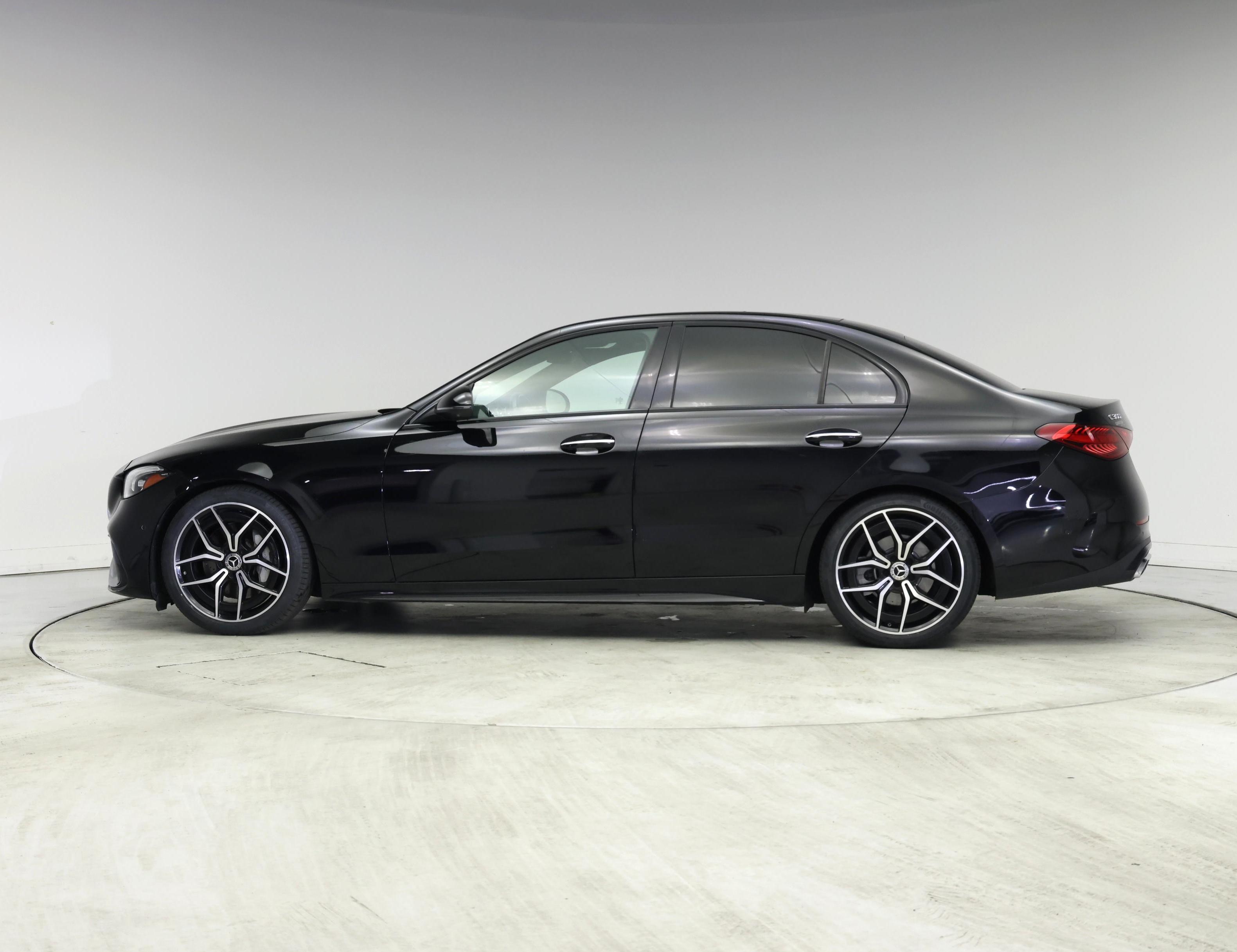 Thumbnail: 2022 Mercedes-Benz C-Class - 3