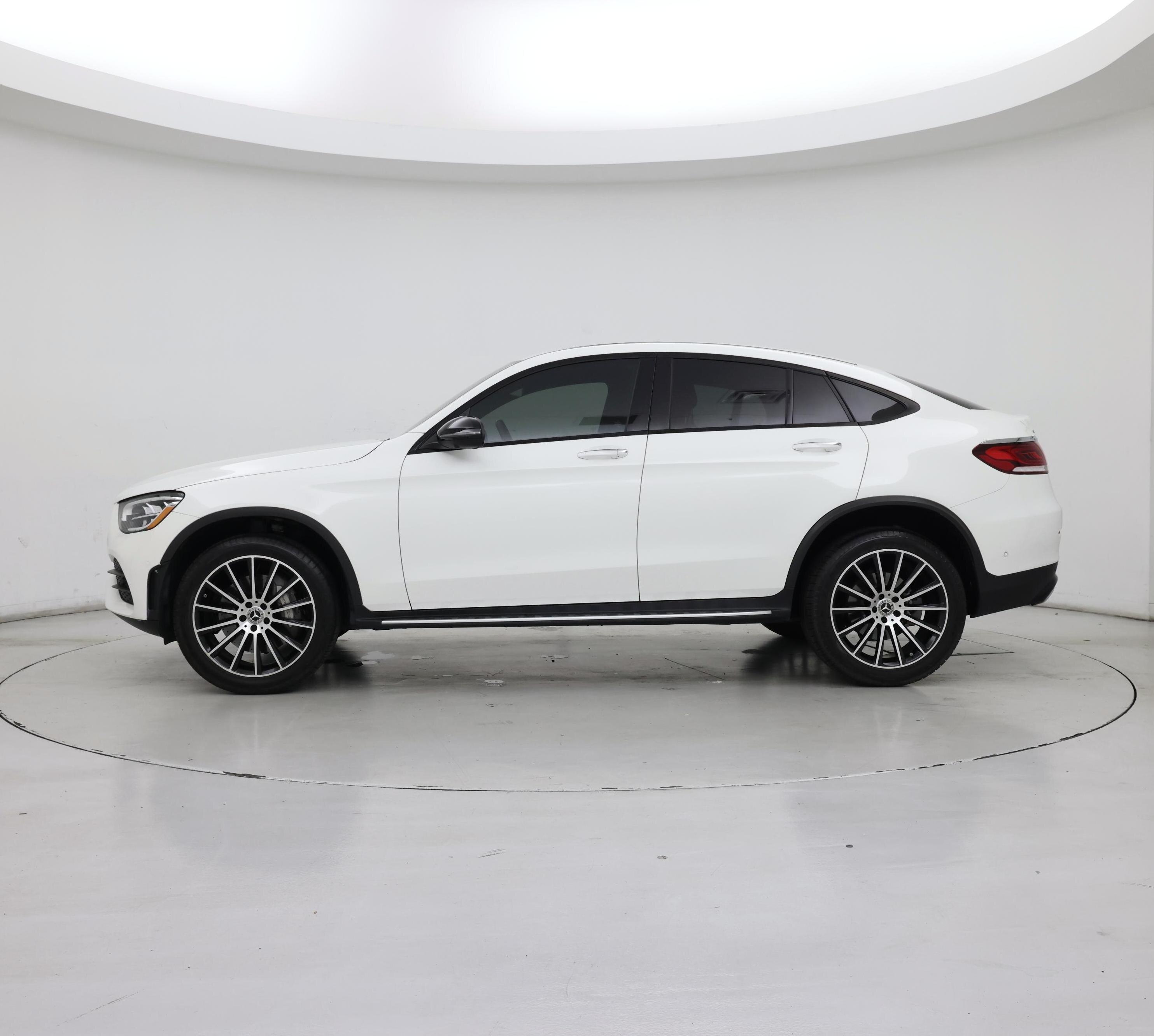 Thumbnail: 2022 Mercedes-Benz GLC - 3