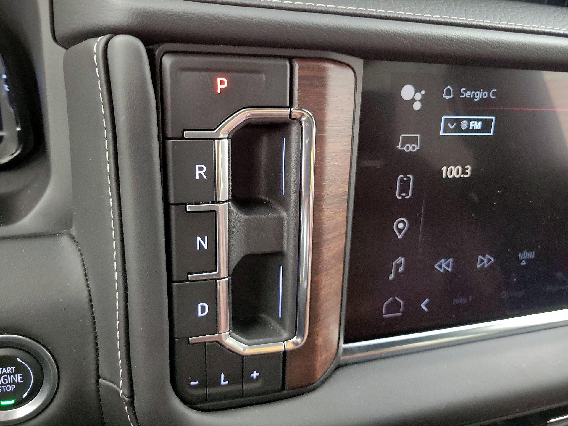 Thumbnail: 2024 GMC Yukon XL - 17